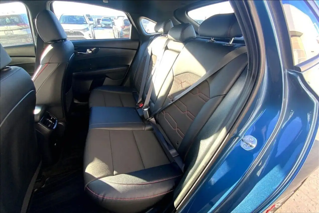 Kia Forte снимка Kia Forte