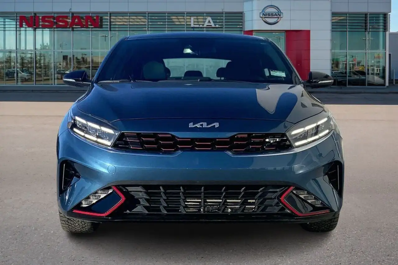 Kia Forte снимка Kia Forte