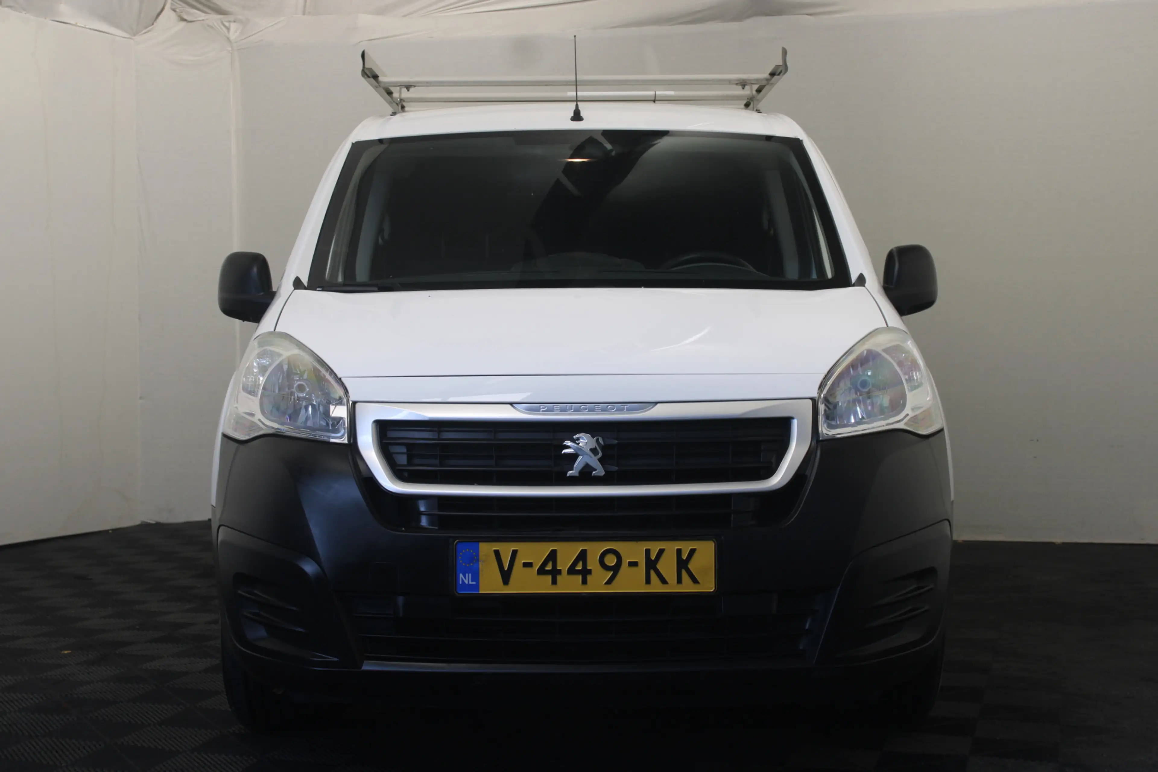 Peugeot Partner 120 1.6 BlueHDi 75 L1 XR — photo 2