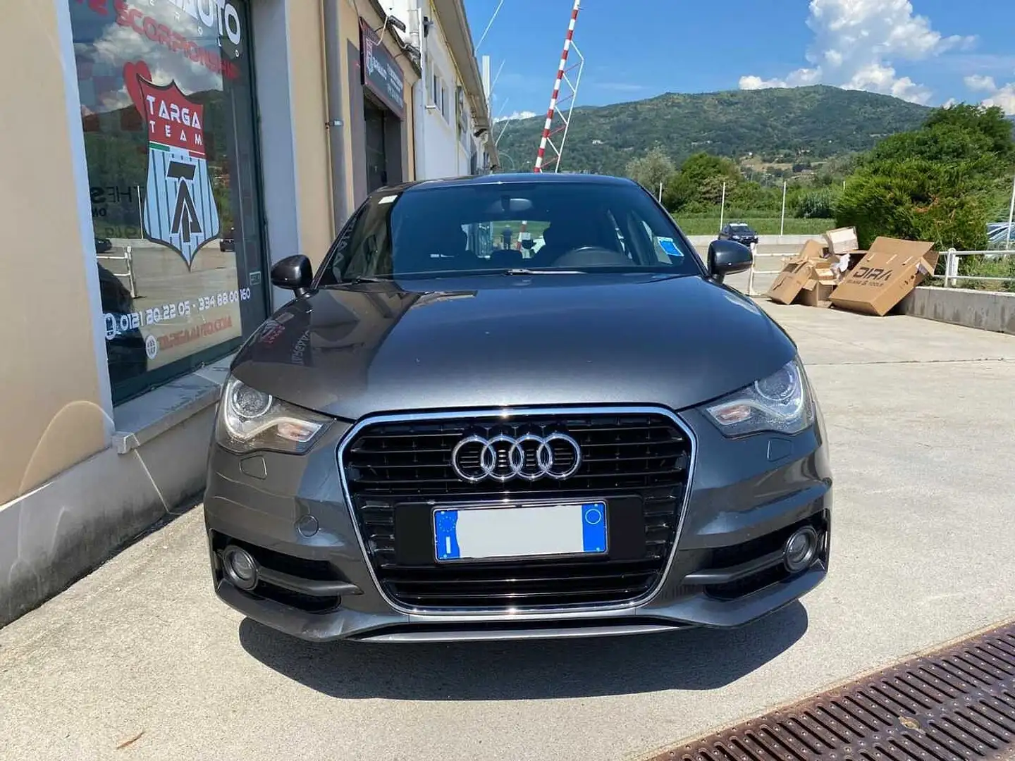 Audi A1 A1 1.6 TDI S tronic S line edition Gris - 2