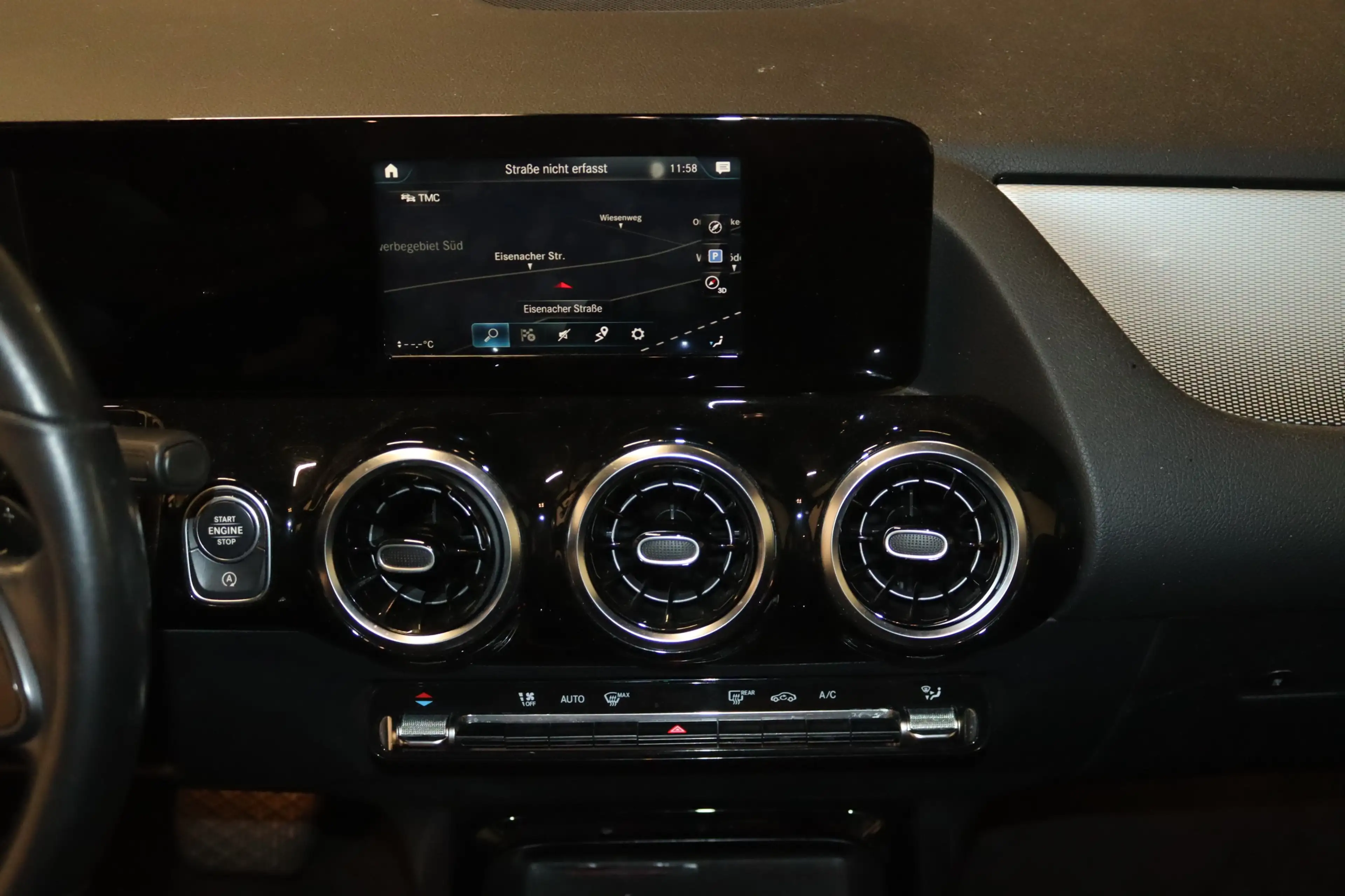 Mercedes-Benz B 200 d Taxi — photo 6