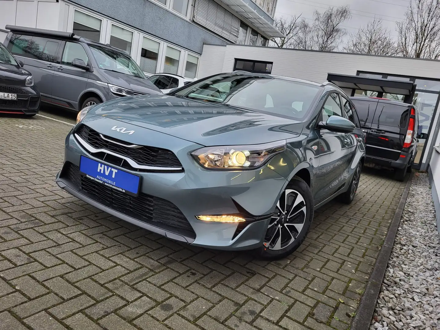 Kia Ceed / cee'd Sportswagon 1.5 T-GDI GPF Spin EU|KAMERA|PDC|NAVI| Gris - 1