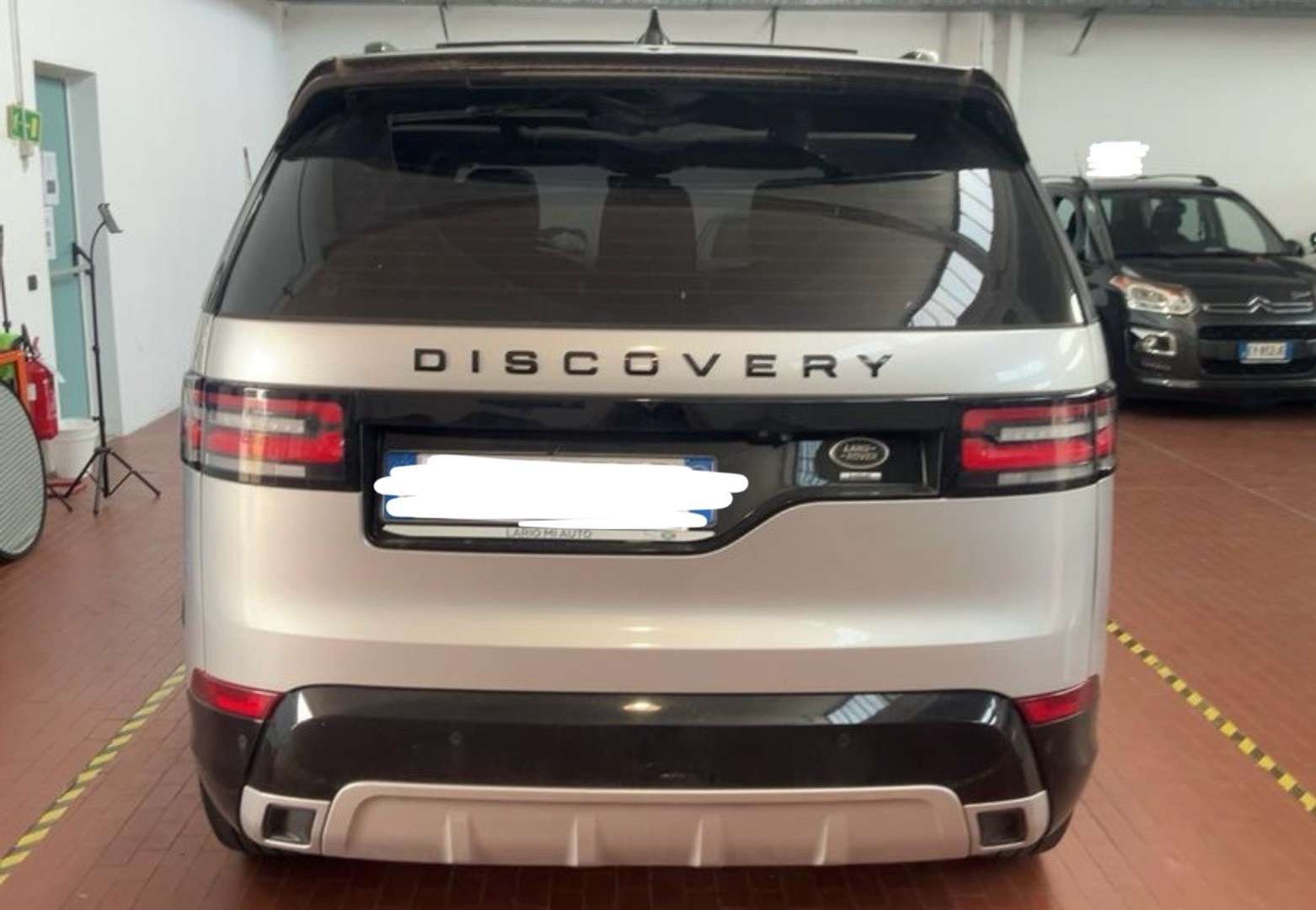 Land Rover Discovery D240 HSE Luxury -  - Joinsteer - #2