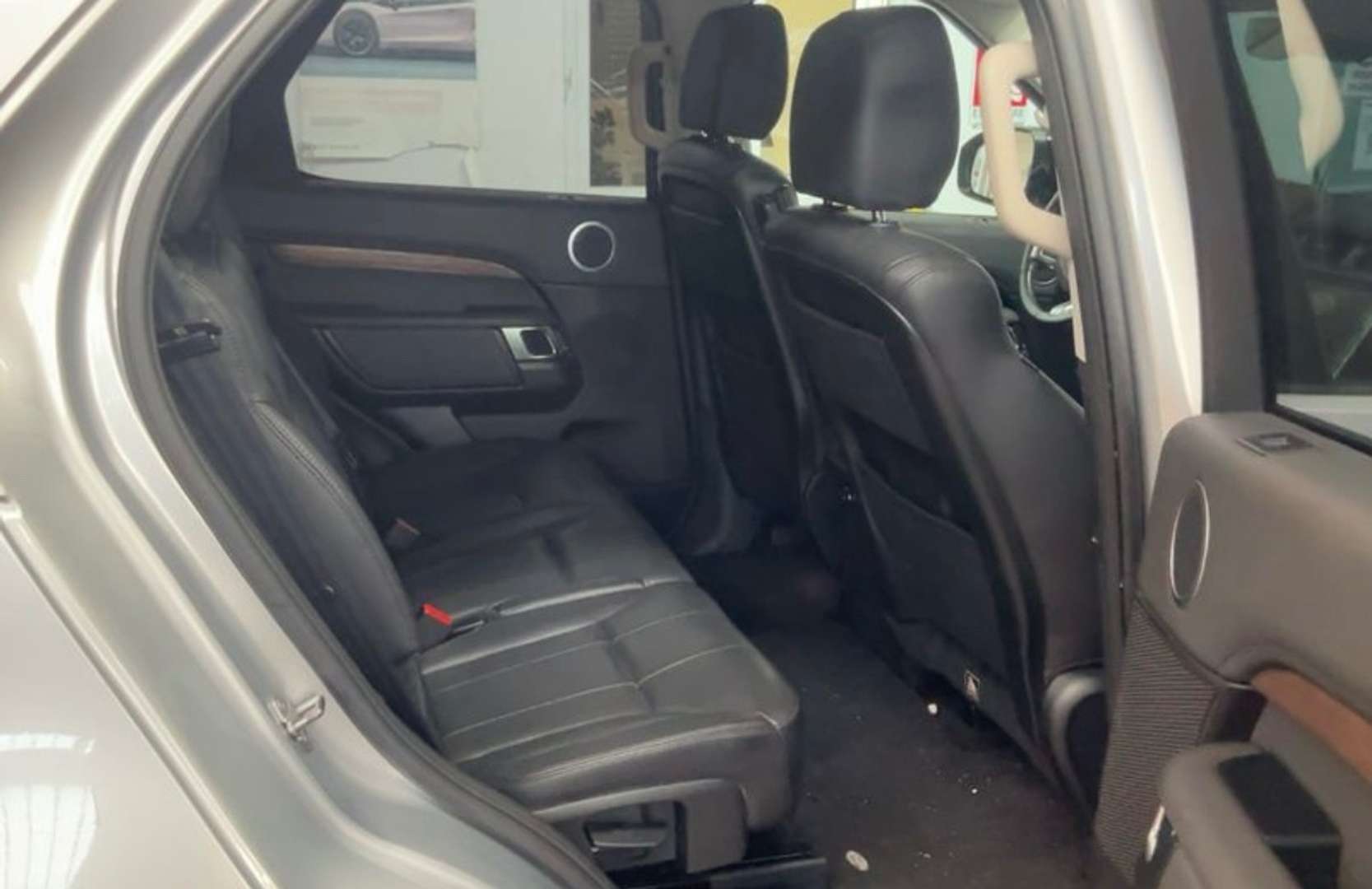 Land Rover Discovery D240 HSE Luxury -  - Joinsteer - #4