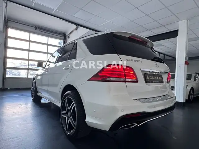 Mercedes-Benz GLE view 13