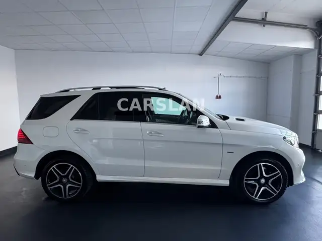 Mercedes-Benz GLE view 8