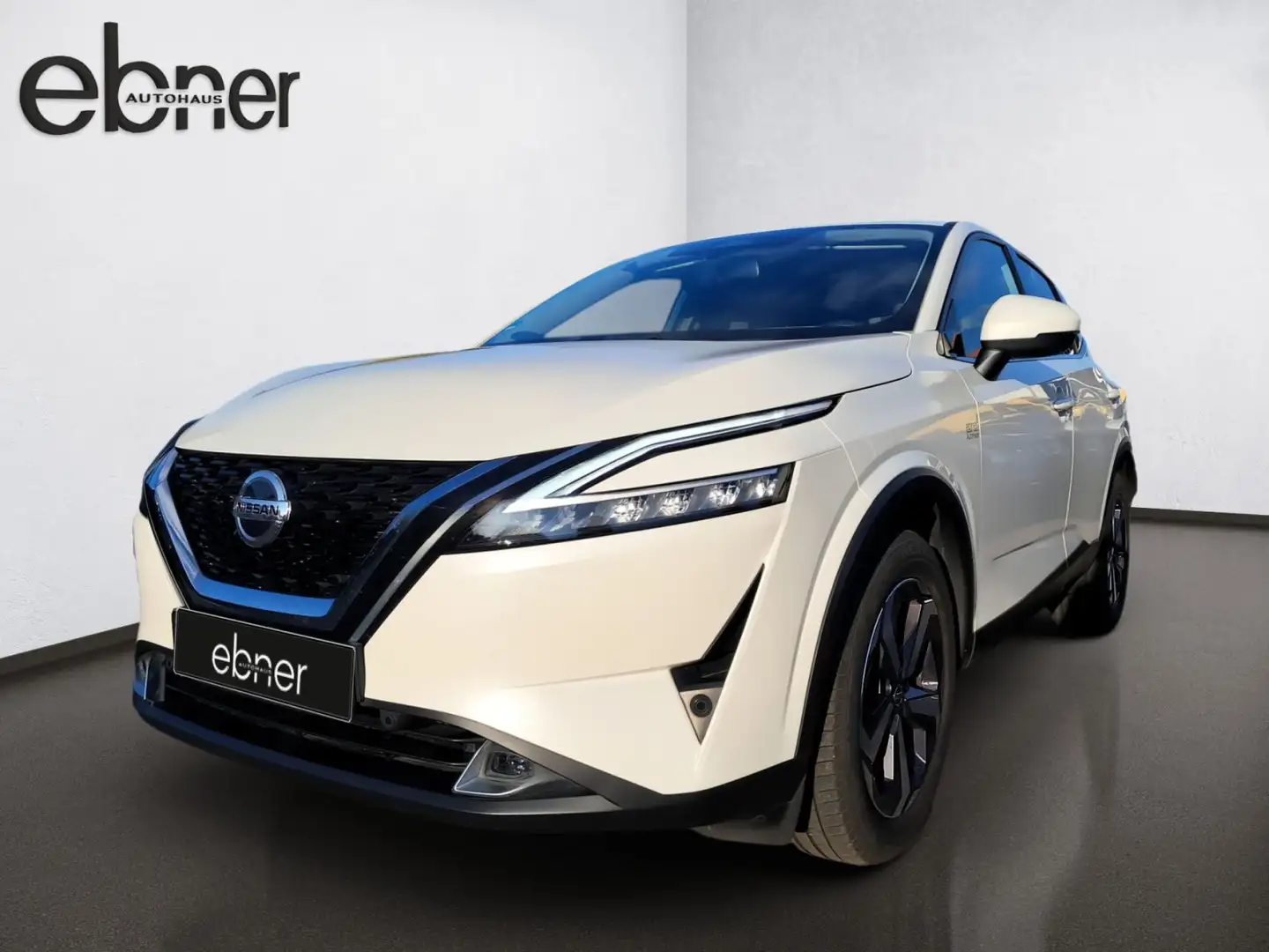 Nissan Qashqai 1.3 DIG-T N-Connecta | AHK 13 pol. abneh Weiß - 2