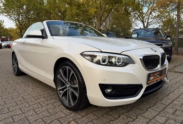 Bmw 220 2 Cabrio i Sport Line/M Sport/Automatik