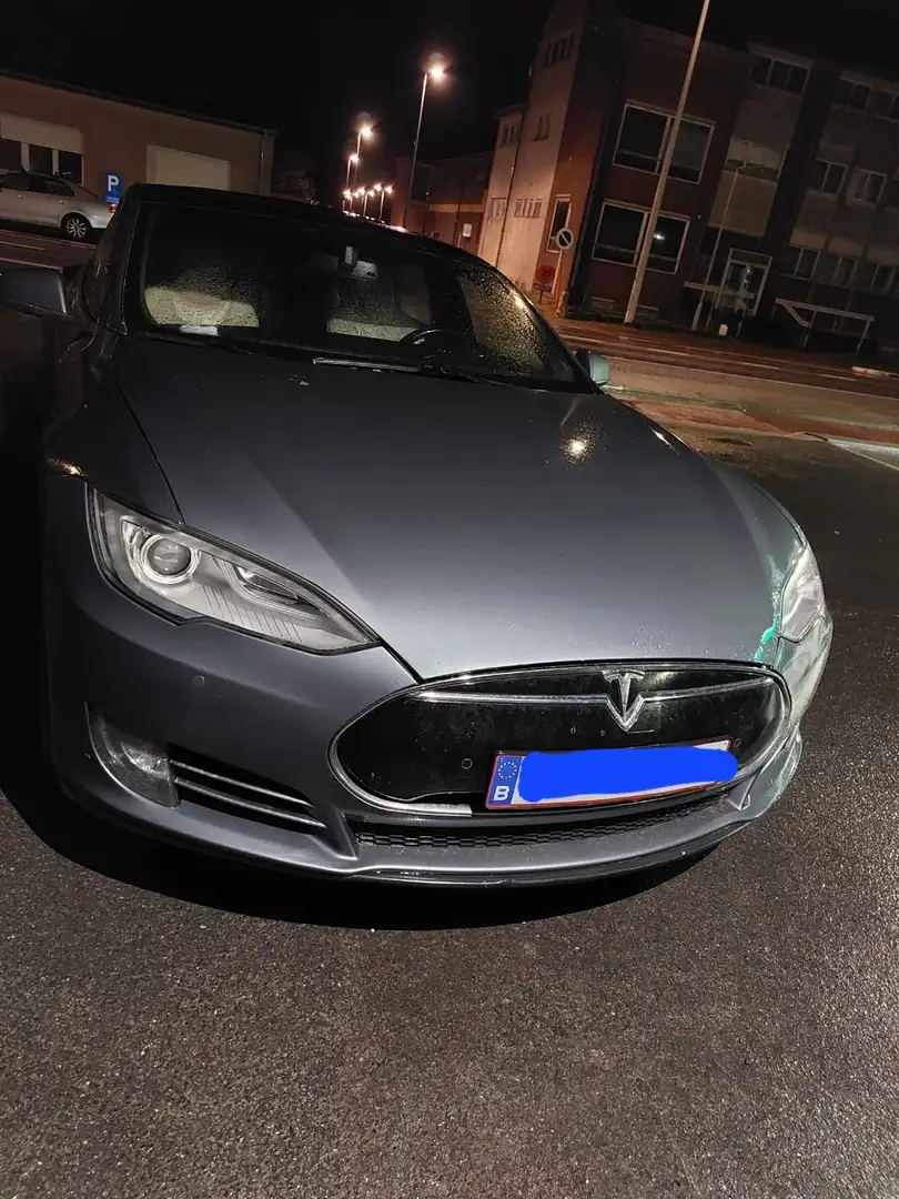 Tesla Model S P85 Free Supercharge & internet + air suspention! Gris - 1