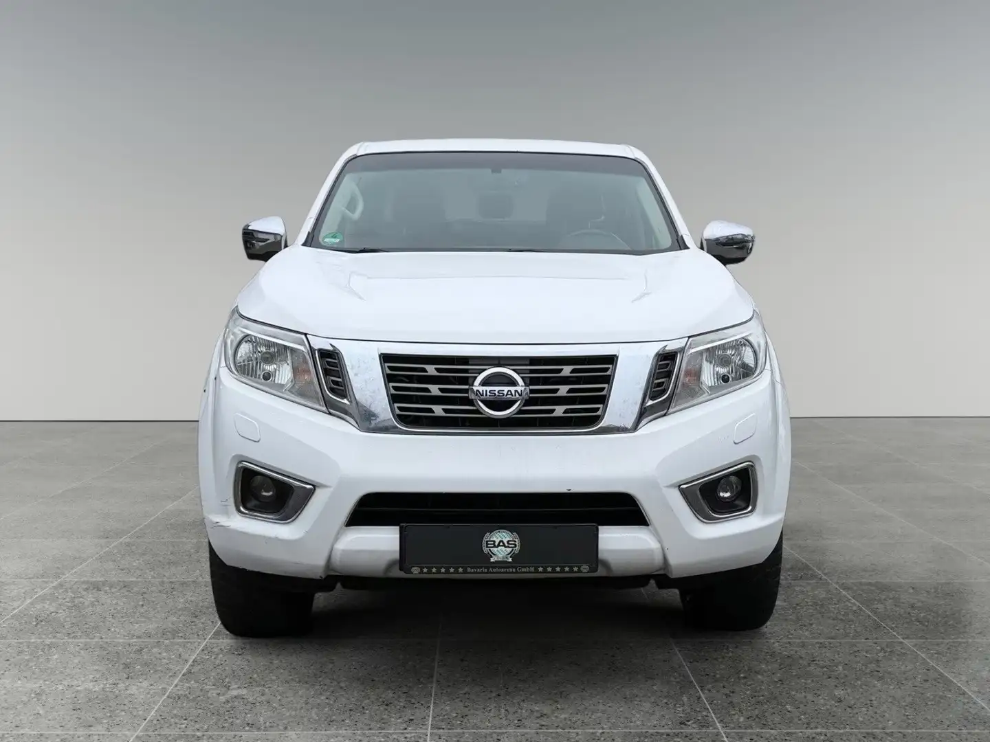 Nissan Navara Navara 2.3 dci N-Connecta 4wd 190cv mai incidenti Blanc - 2