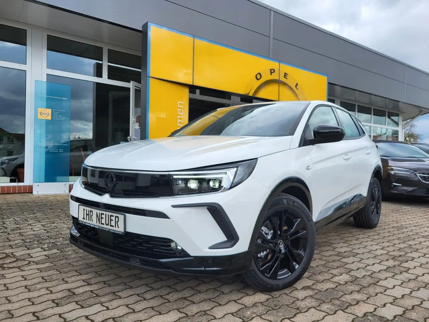 Opel Grandland X Mild-Hybrid Sondermodell"GS-Line" Weiß - 1