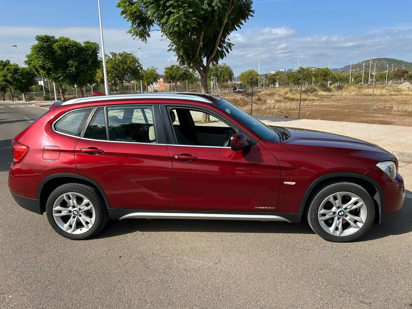 BMW X1 X1 xDrive 23dA Rojo - 2