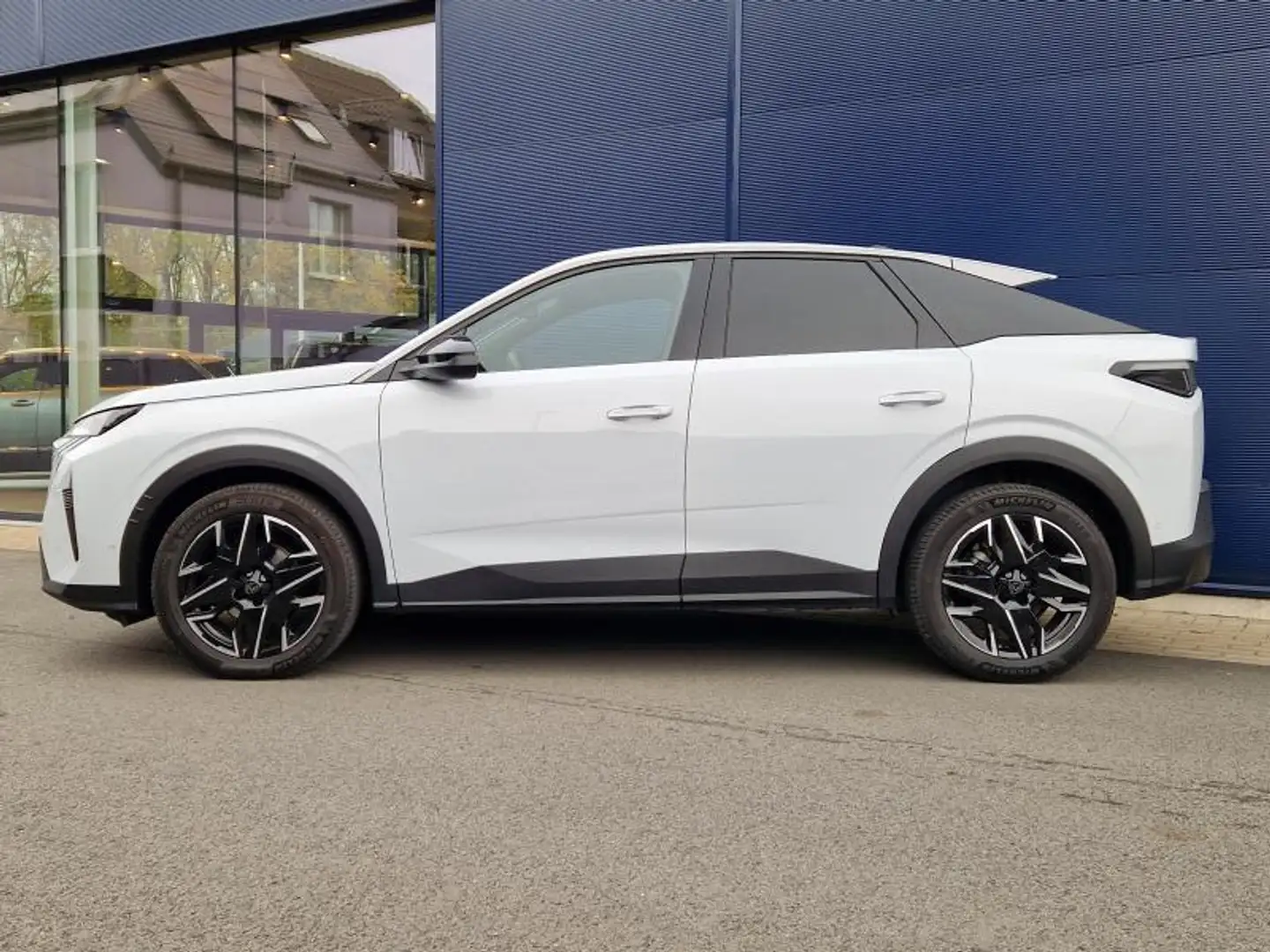 Peugeot 3008 Allure Hybrid 136ch Bílá - 2