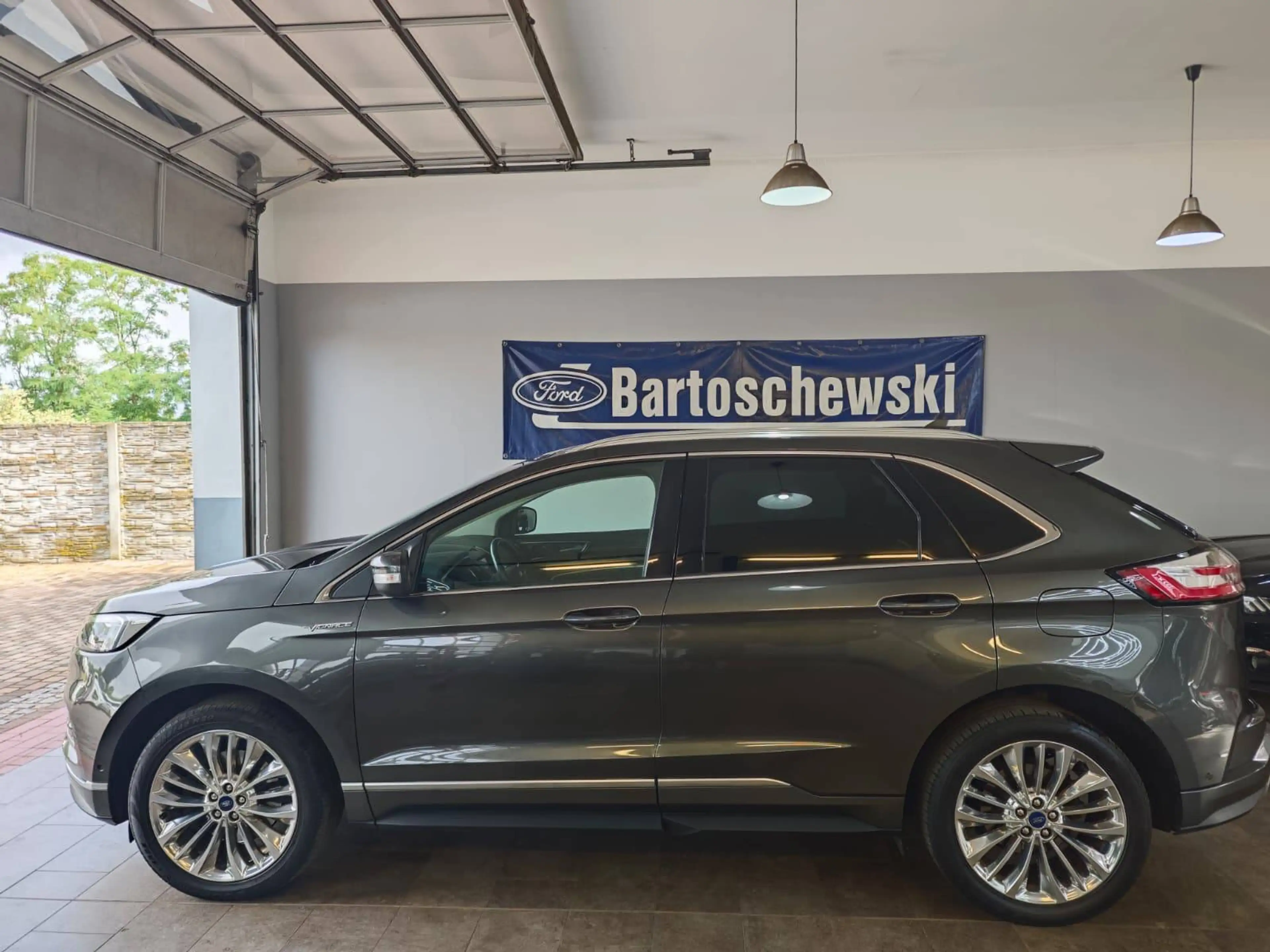 Ford Edge Vignale 4x4 — photo 2