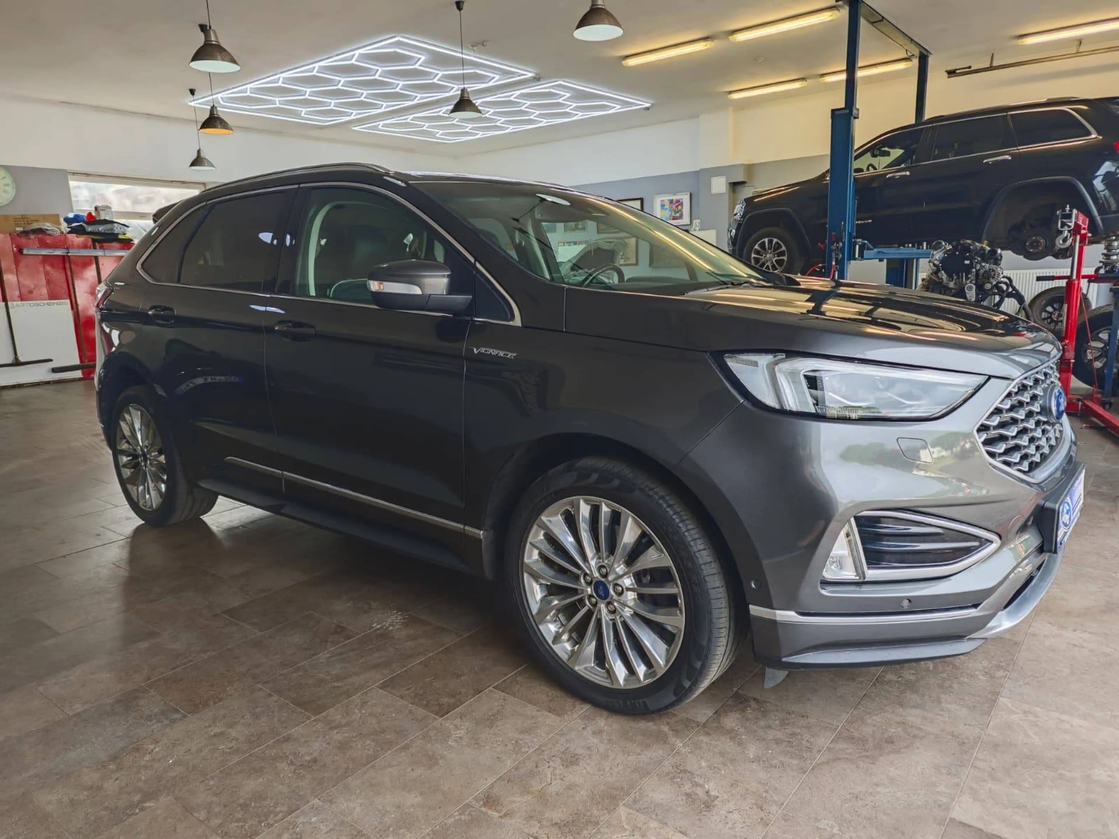 Ford Edge Vignale 4x4 — photo 6