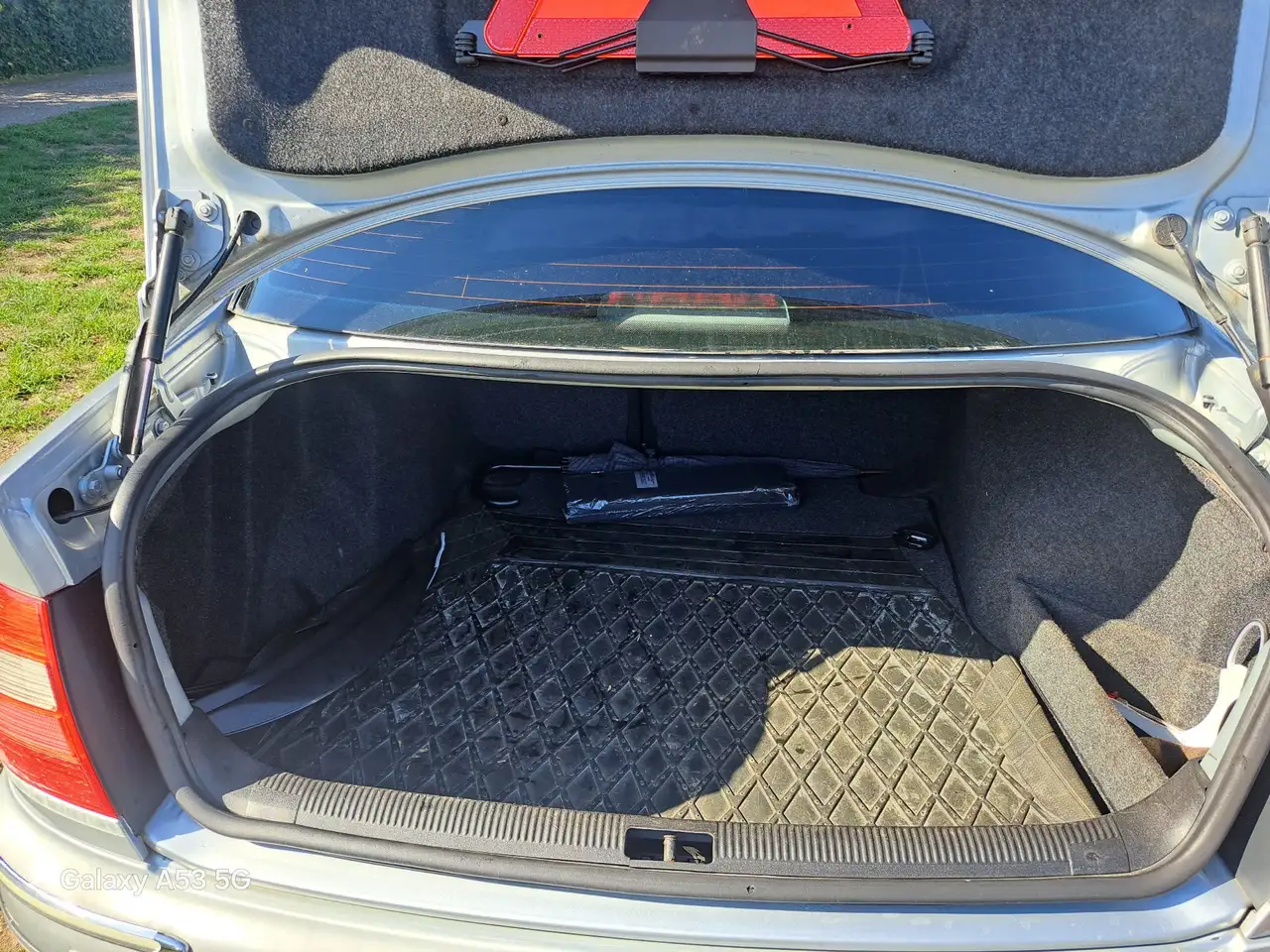 Audi A4 1.6, foto 9