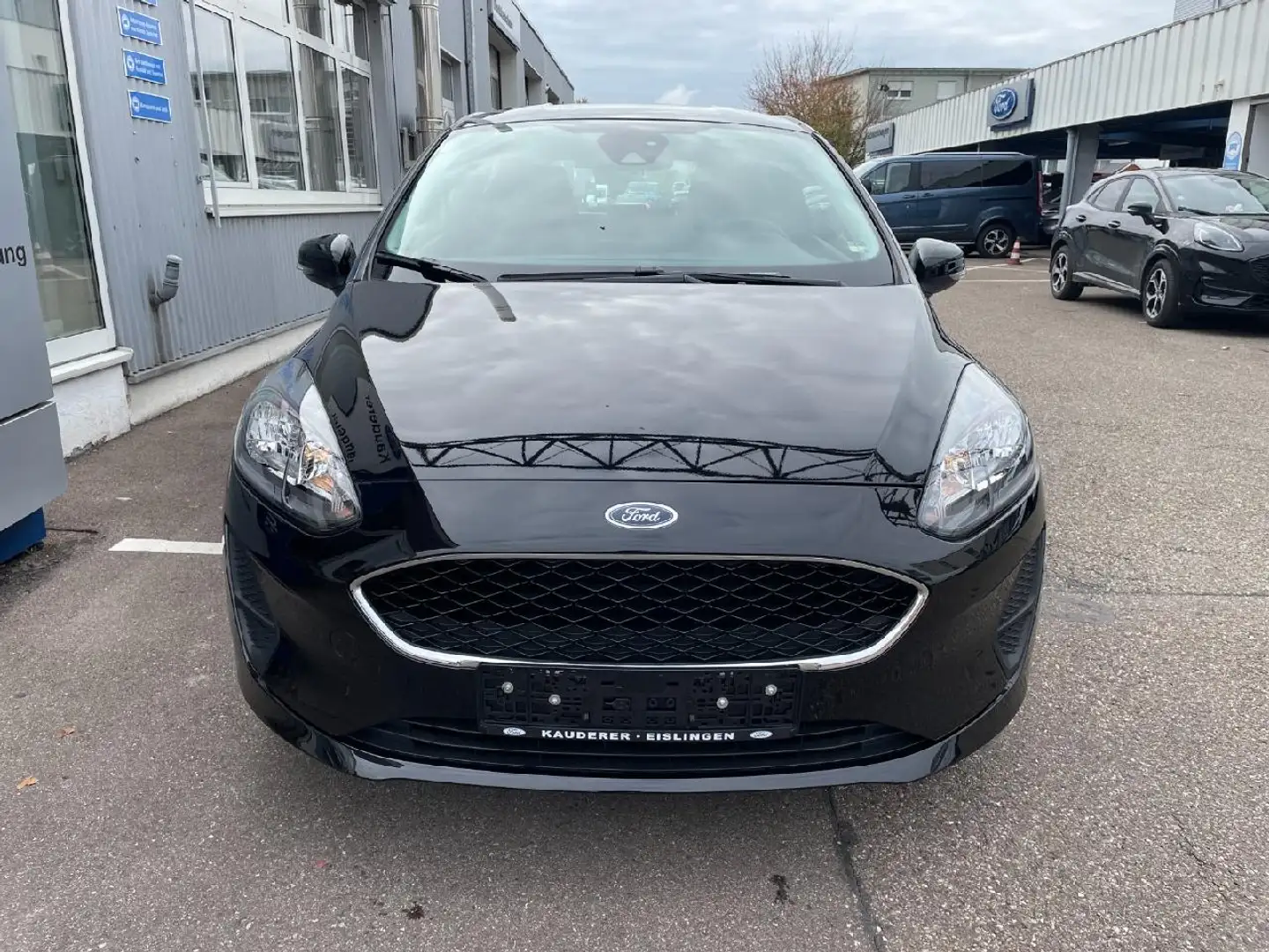 Ford Fiesta Cool & Connect Noir - 2