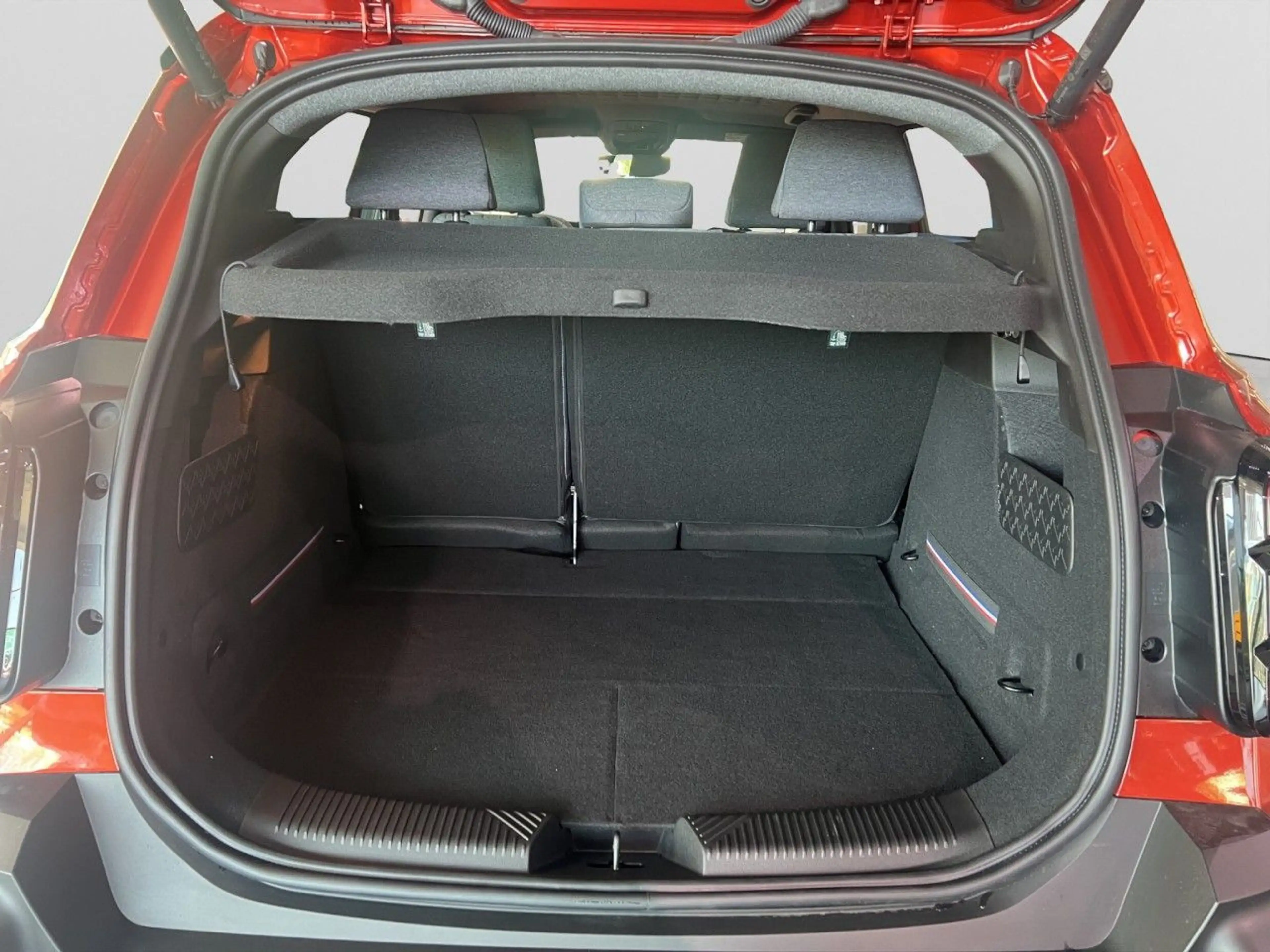 Renault R 4 4 E-Tech Electric 150 Comfort Range Techno — photo 8