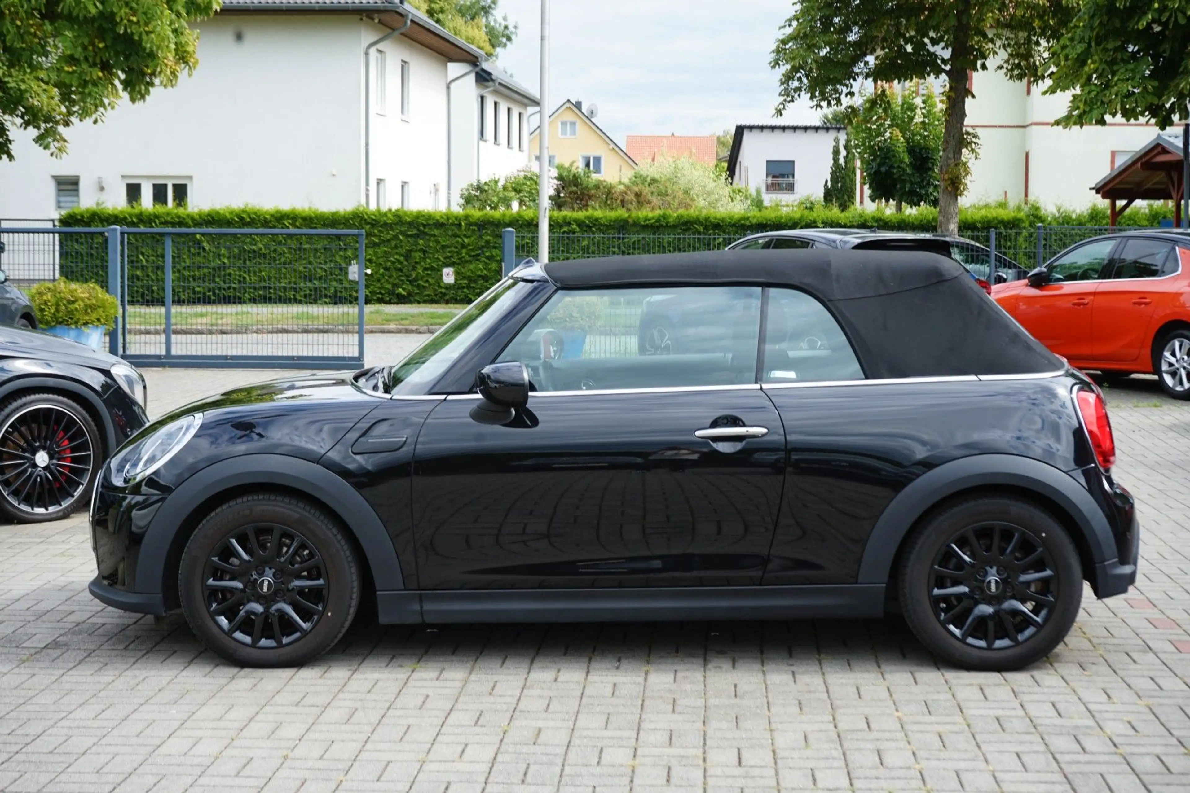 MINI One One Cabrio MINI Yours Trim — photo 9