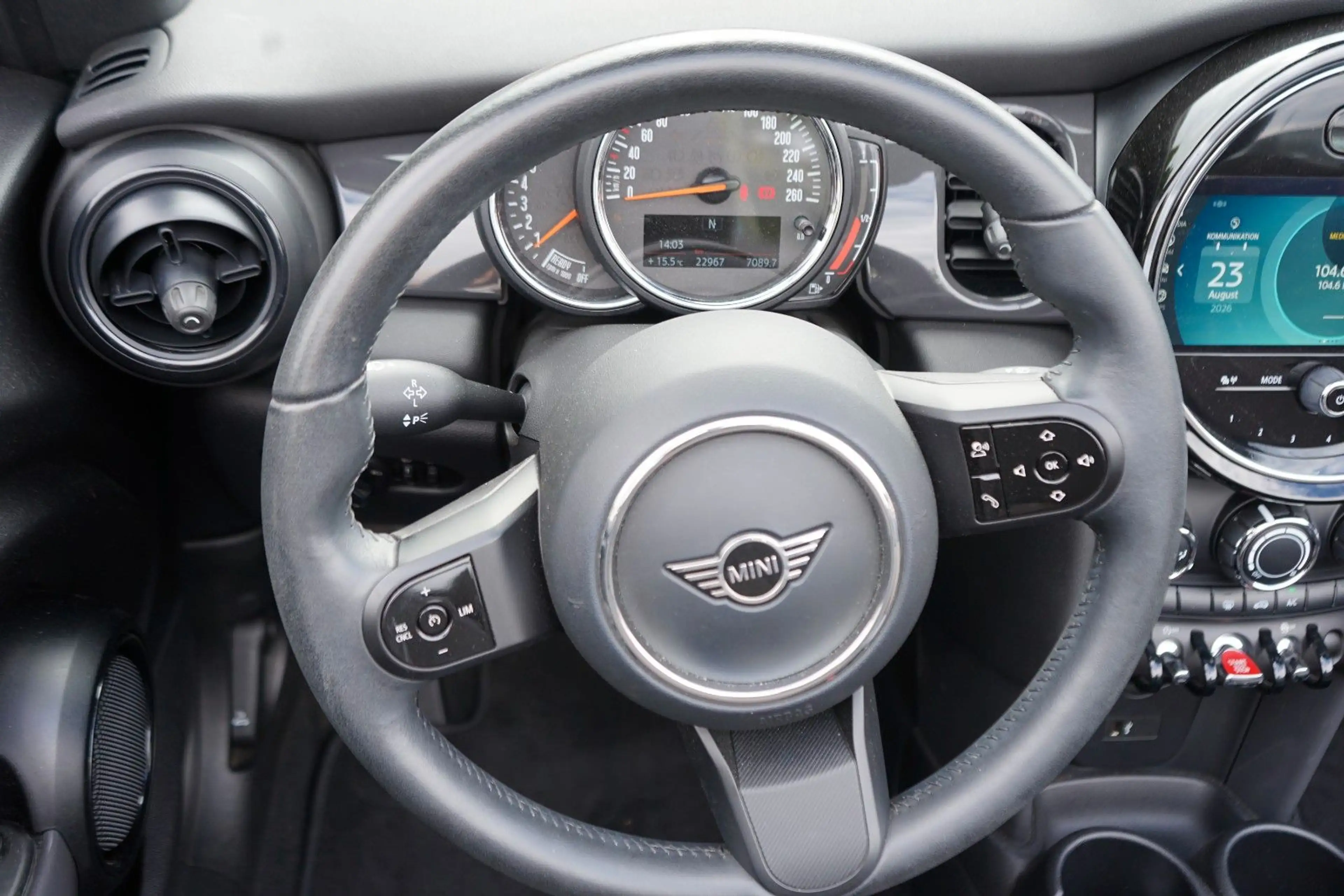 MINI One One Cabrio MINI Yours Trim — photo 13