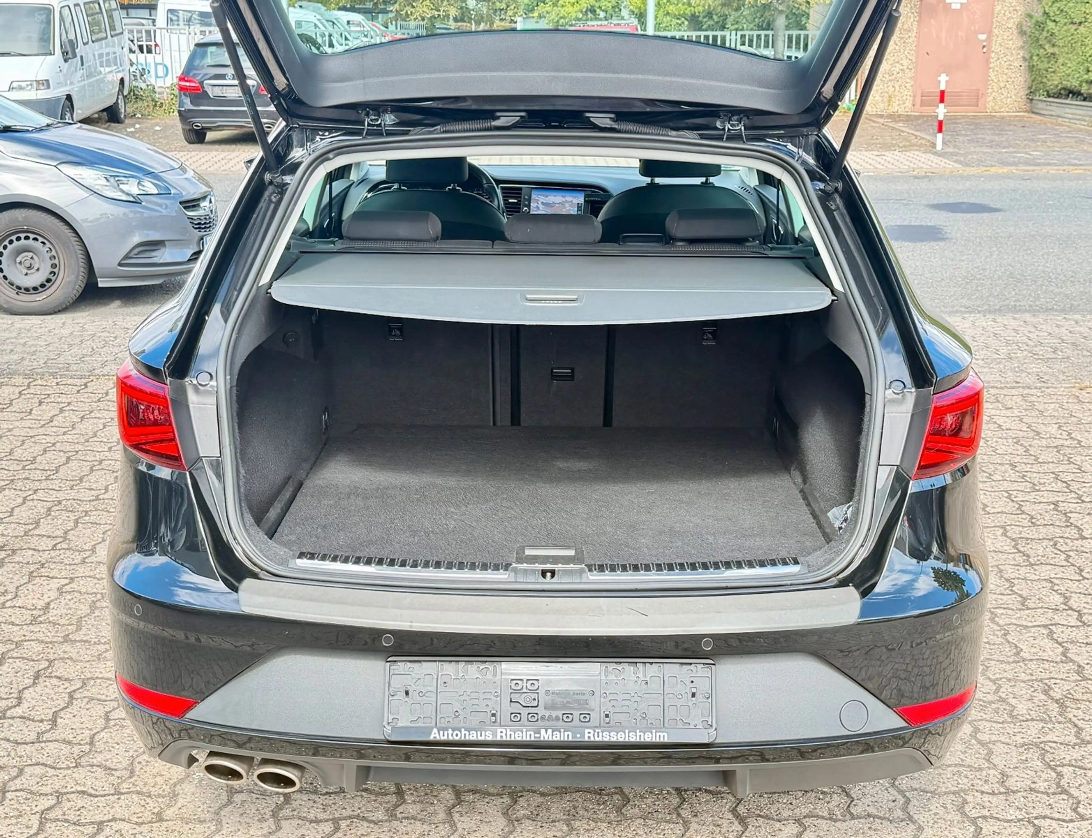 SEAT Leon ST FR*Aut*Nav*Led*Cam*Shz*2.Hand — photo 14