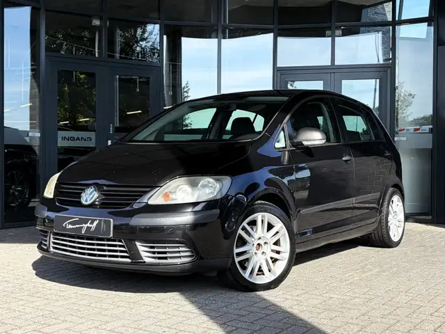 Volkswagen Golf Plus 1.6 FSI 85KW COMFORTLINE AIRCO - TREKH. - 17 INCH