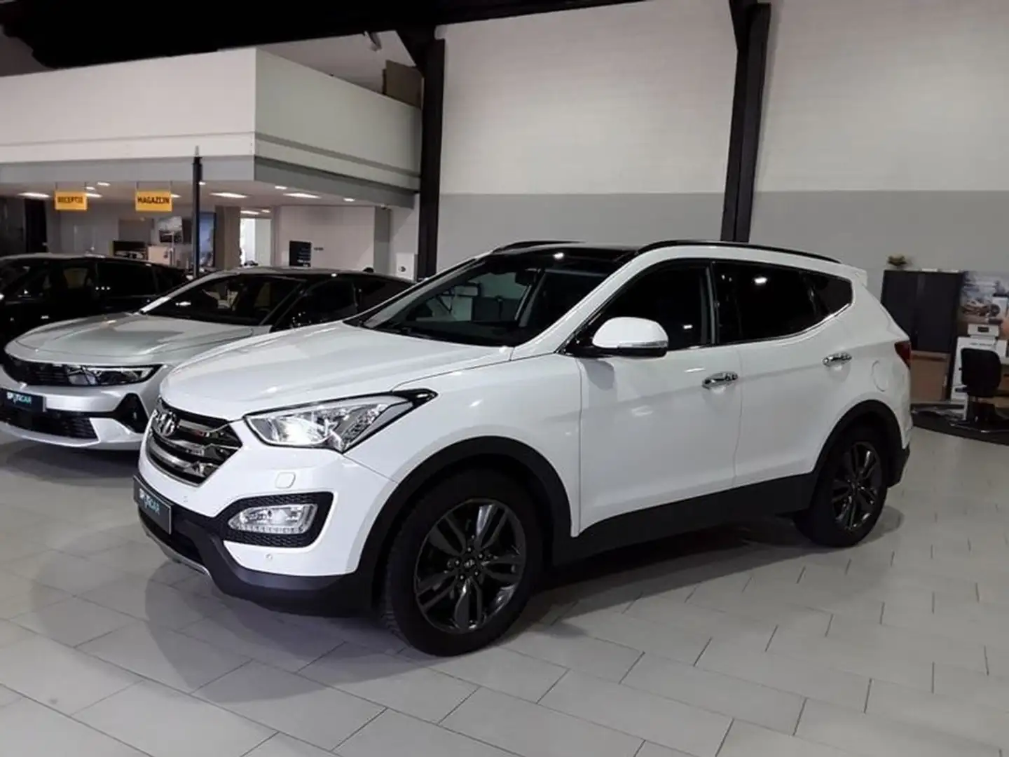 Hyundai SANTA FE CRDi Executive 2WD Білий - 2