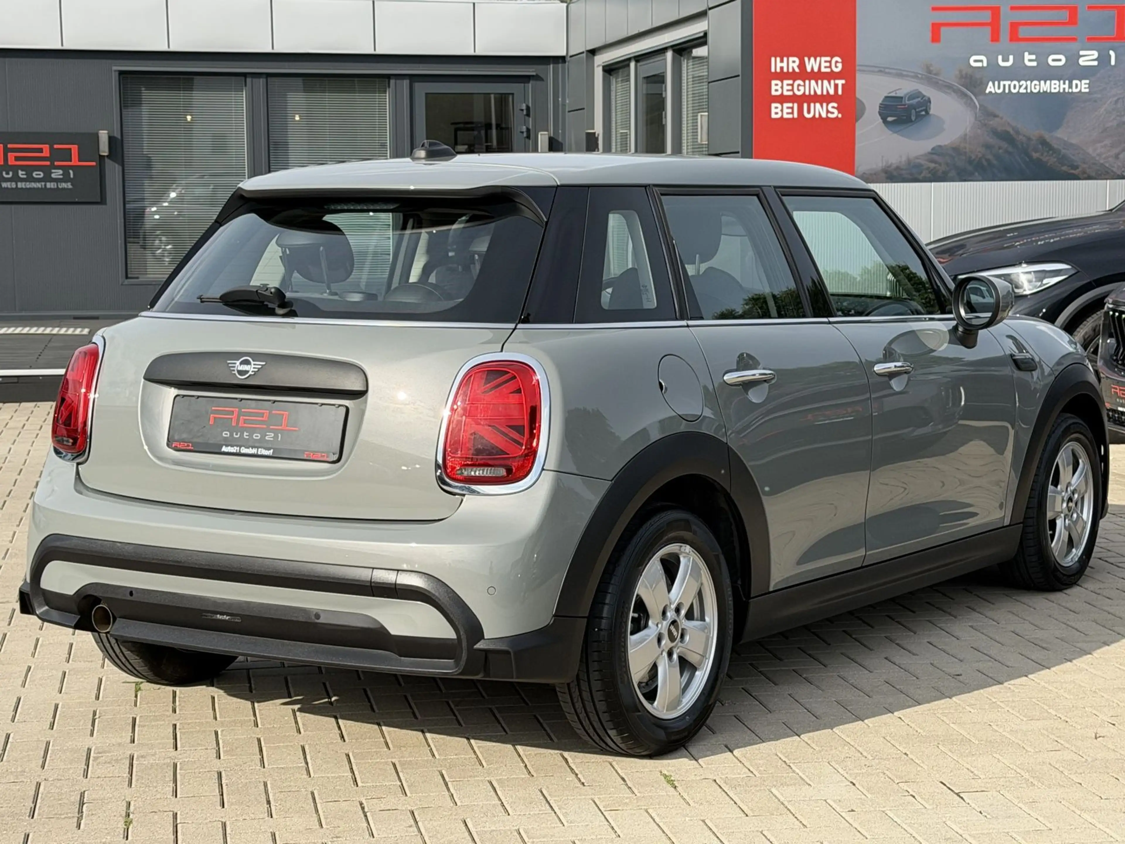 MINI One Classic Trim Navi|LED|Mini connected|PDC|SHZ — photo 2