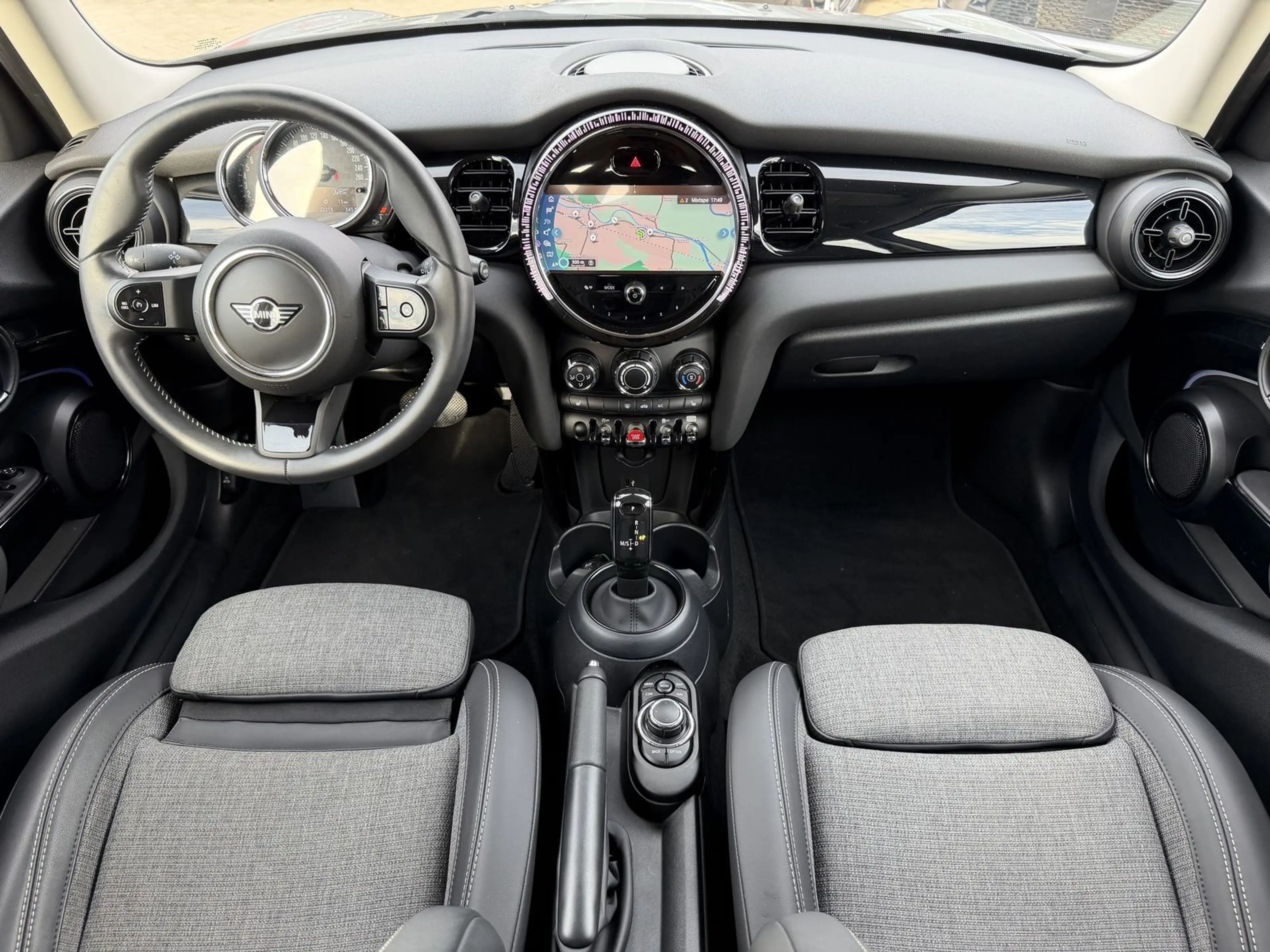 MINI One Classic Trim Navi|LED|Mini connected|PDC|SHZ — photo 3