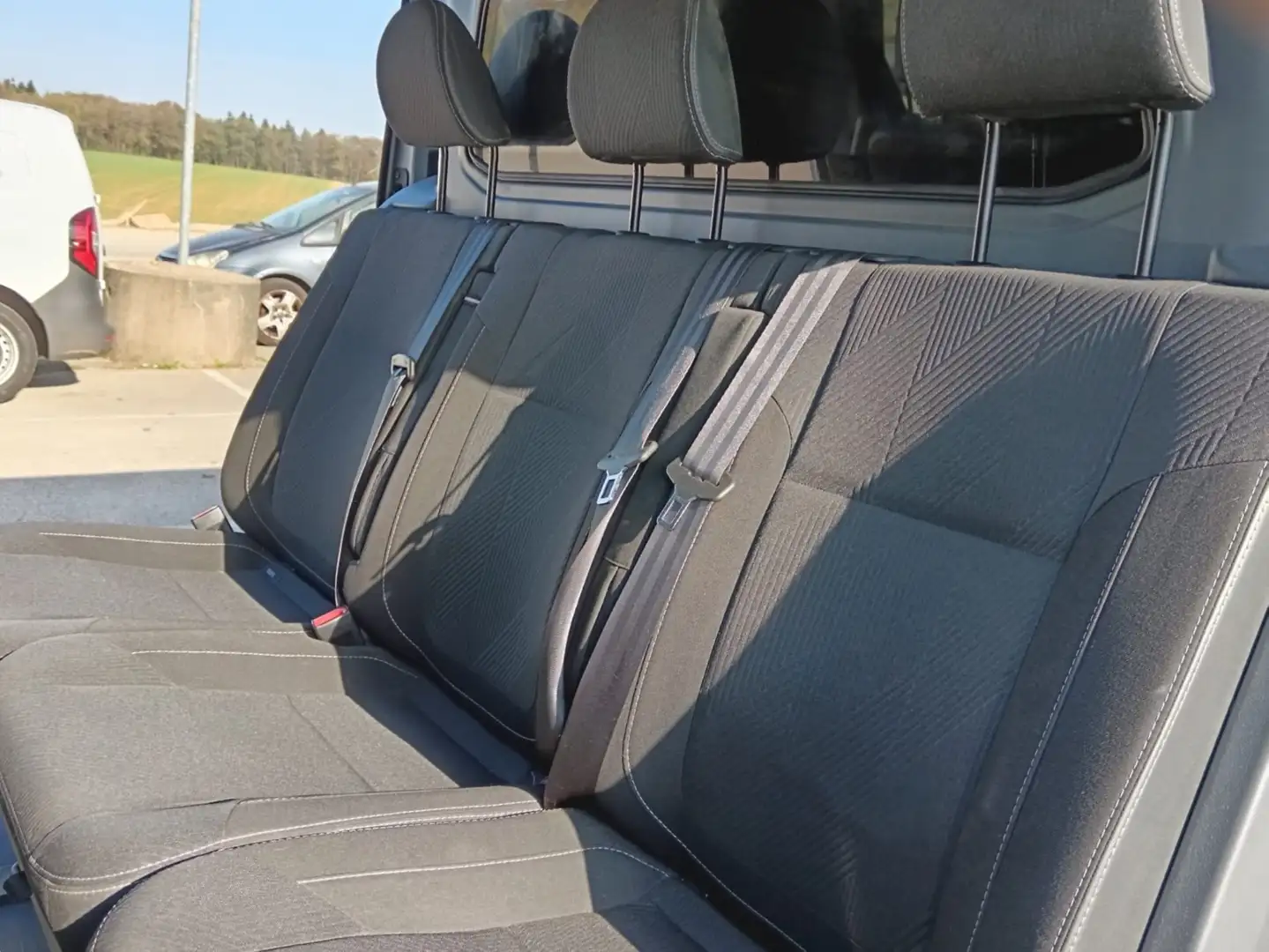 Renault Trafic Trafic Furgón 29 L1H2 dCi TT 103kW Gris - 1