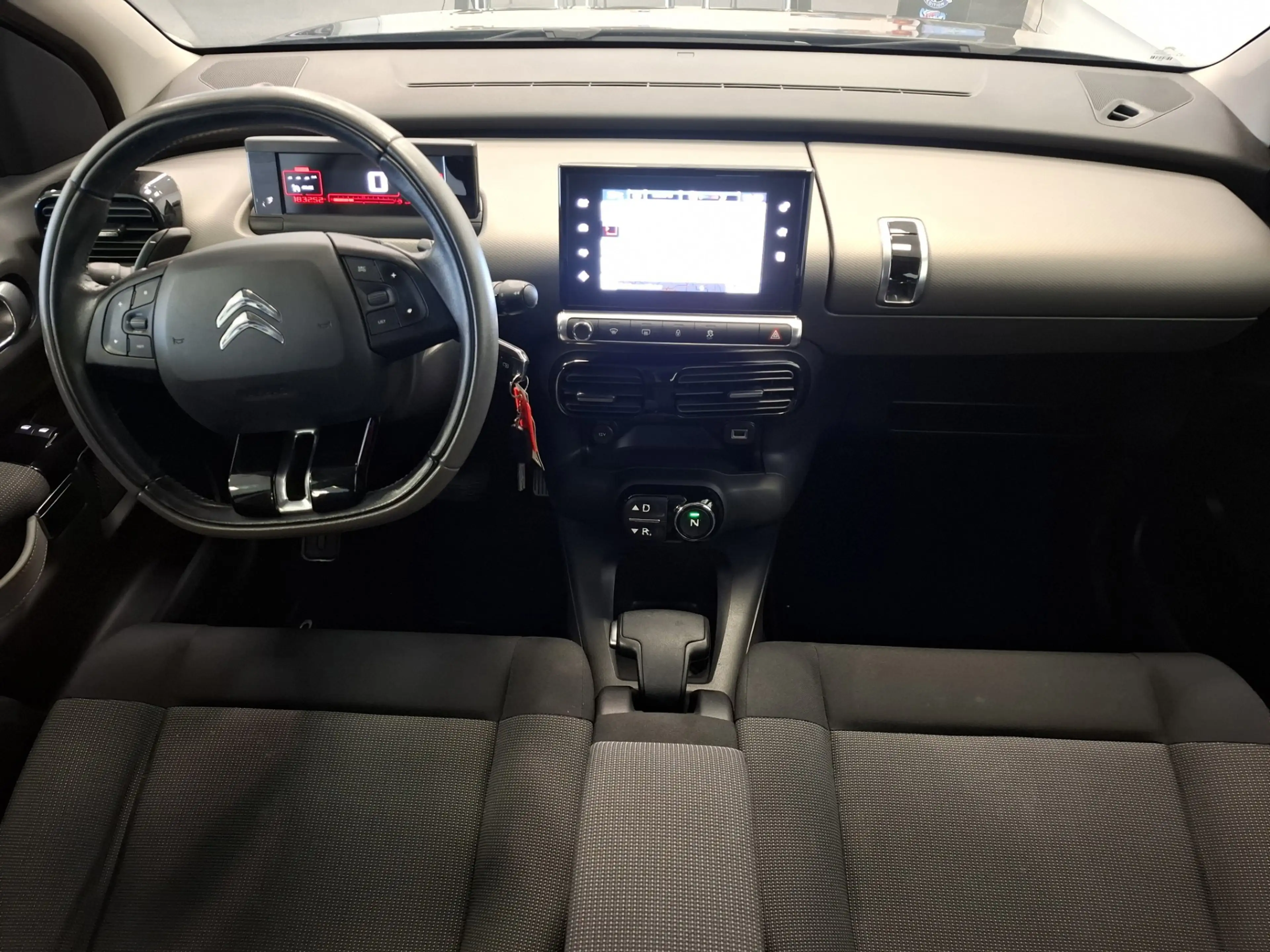 Citroen C4 Cactus 1.2 PureTech Feel Navigatie PDC Allseason — photo 8