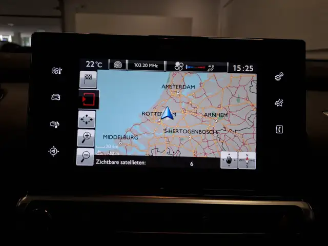 Citroen C4 Cactus view 15