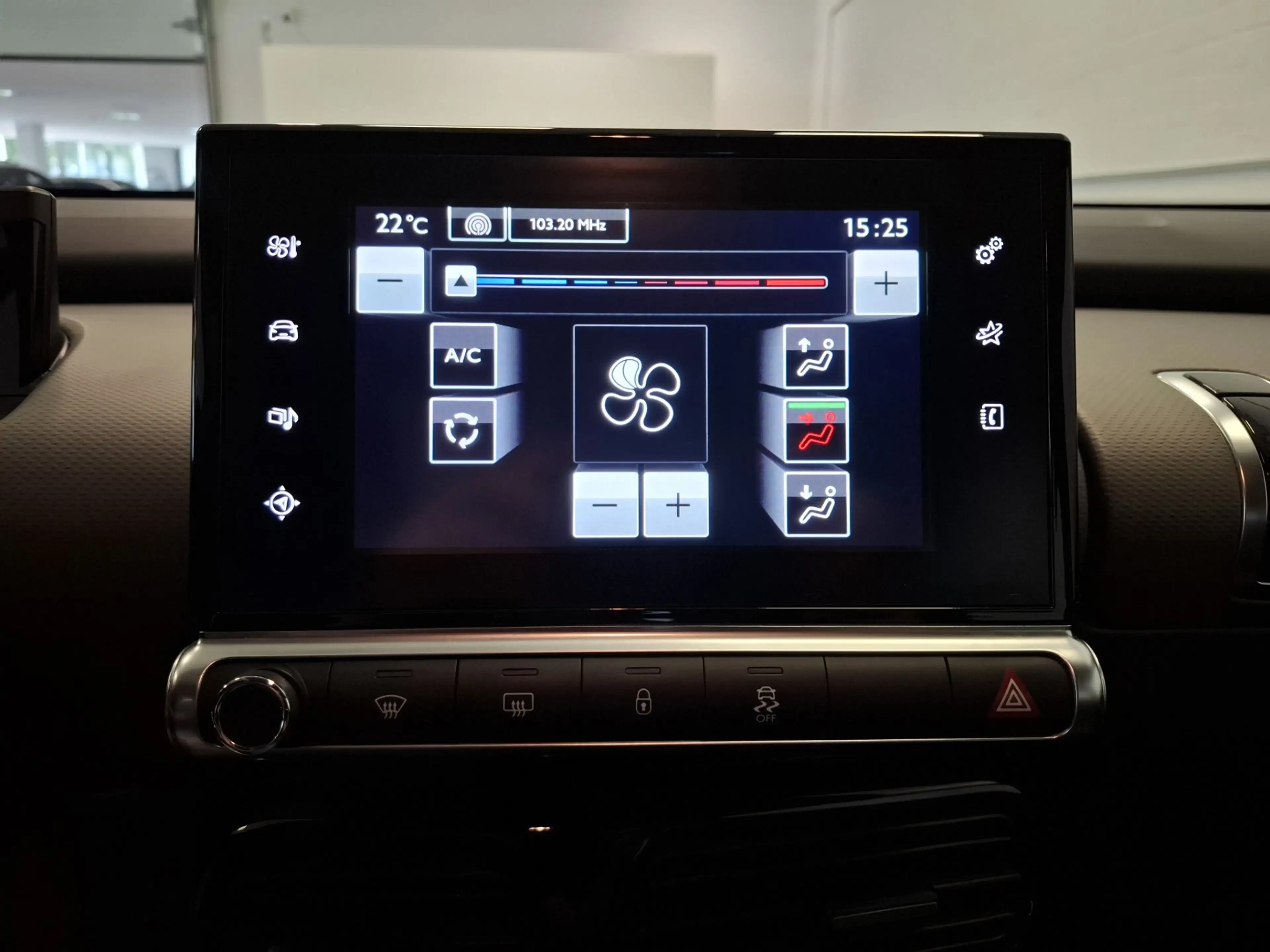 Citroen C4 Cactus 1.2 PureTech Feel Navigatie PDC Allseason — photo 14