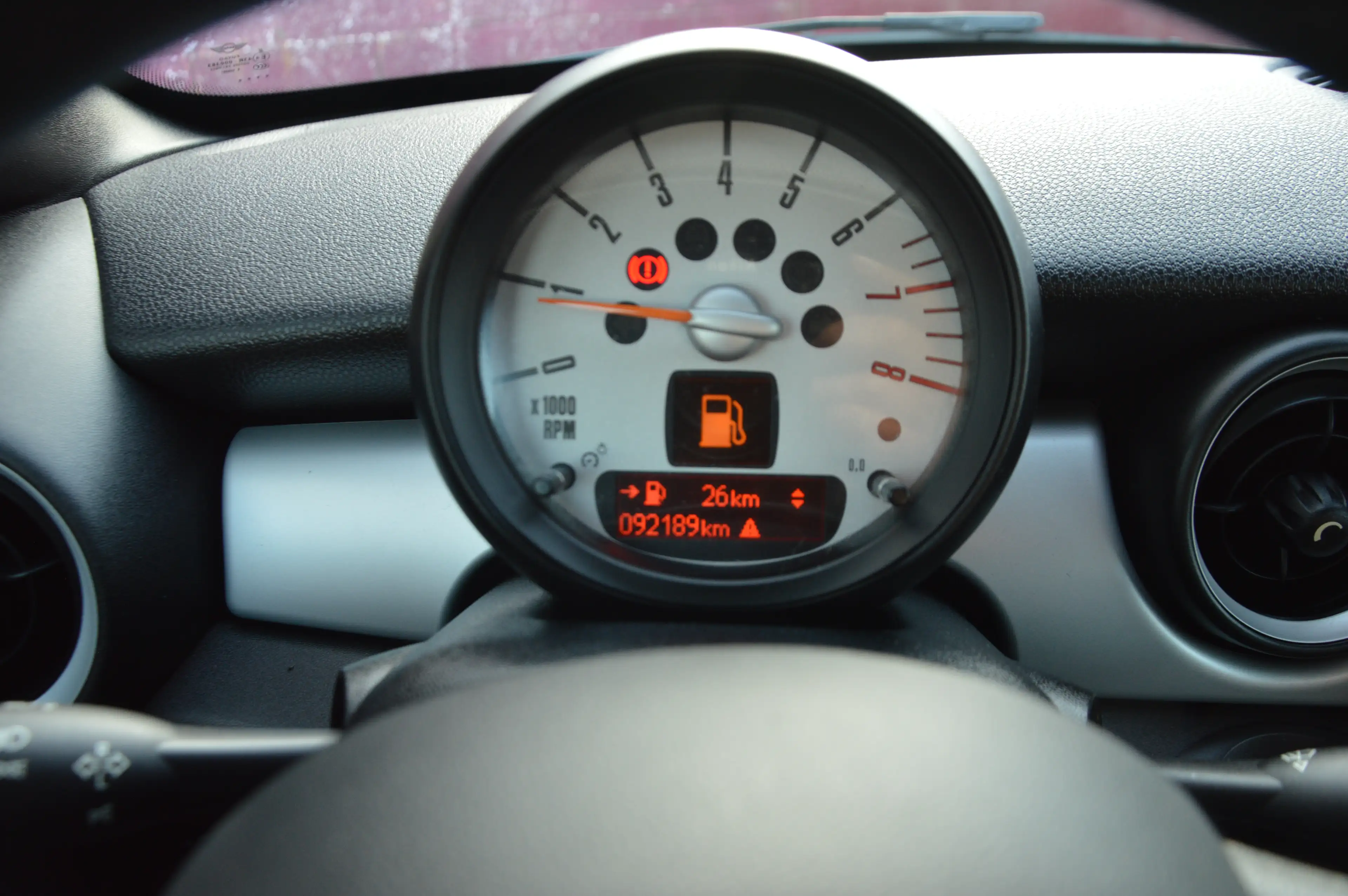 MINI Cooper Coupe 1.6i Cooper Pack JCW SENSOR AR CLIM 92.189KM — photo 13