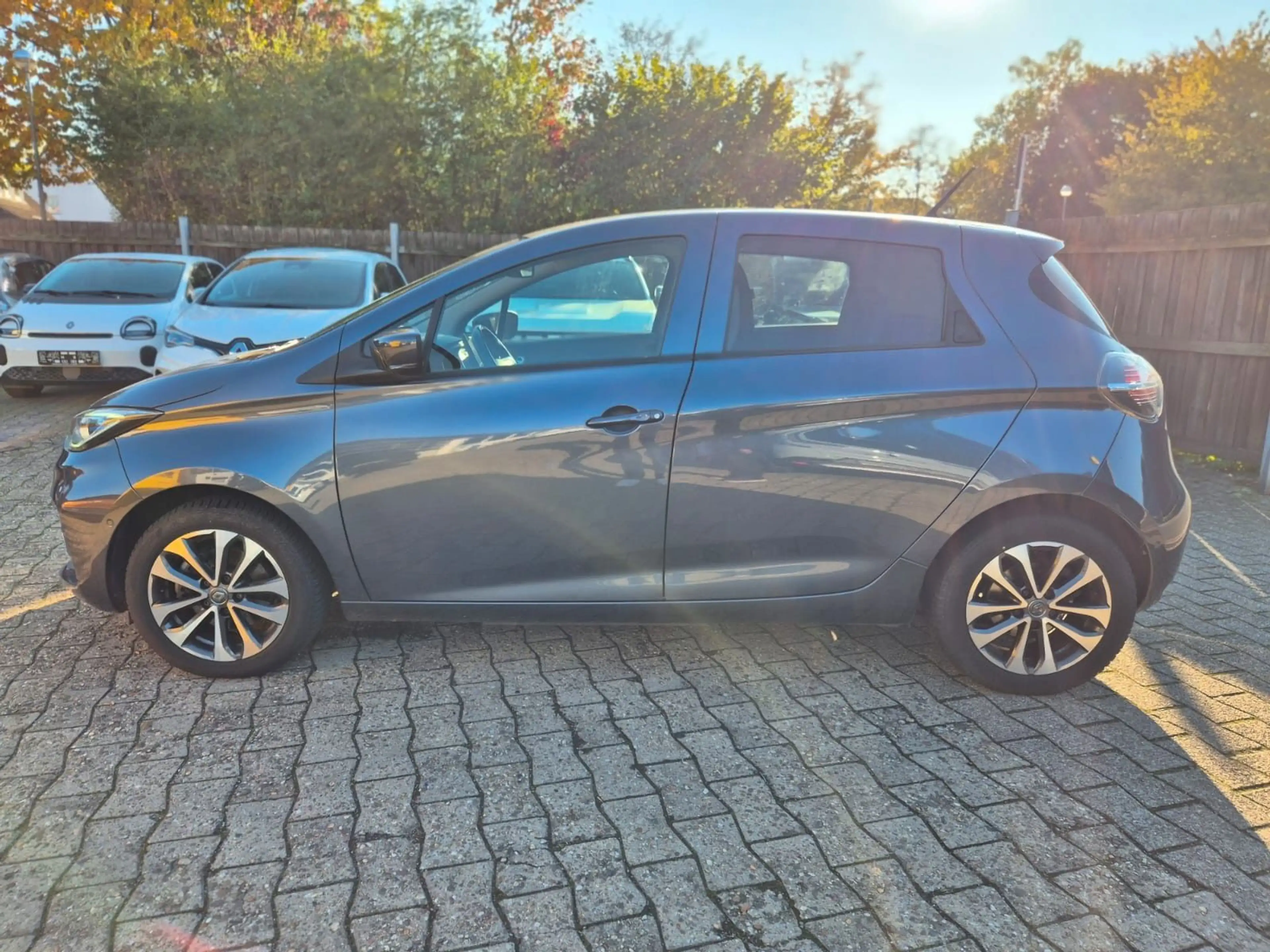 Renault ZOE Intens Kaufakku CCS|9,3"|Winter|GJ-Reifen — photo 5