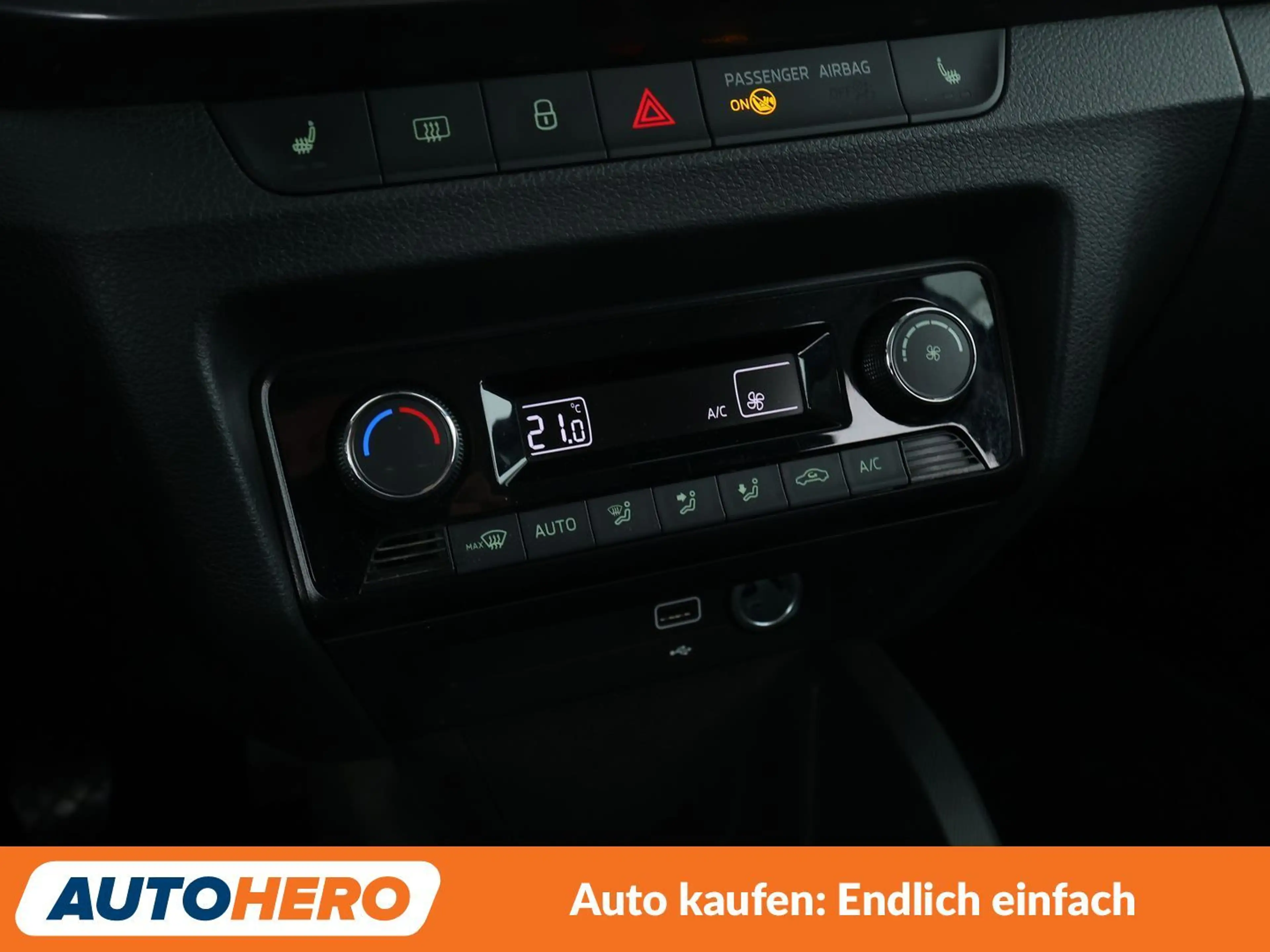 Skoda Fabia 1.0 MPI Clever*APP*TEMPO*PDC* — photo 24