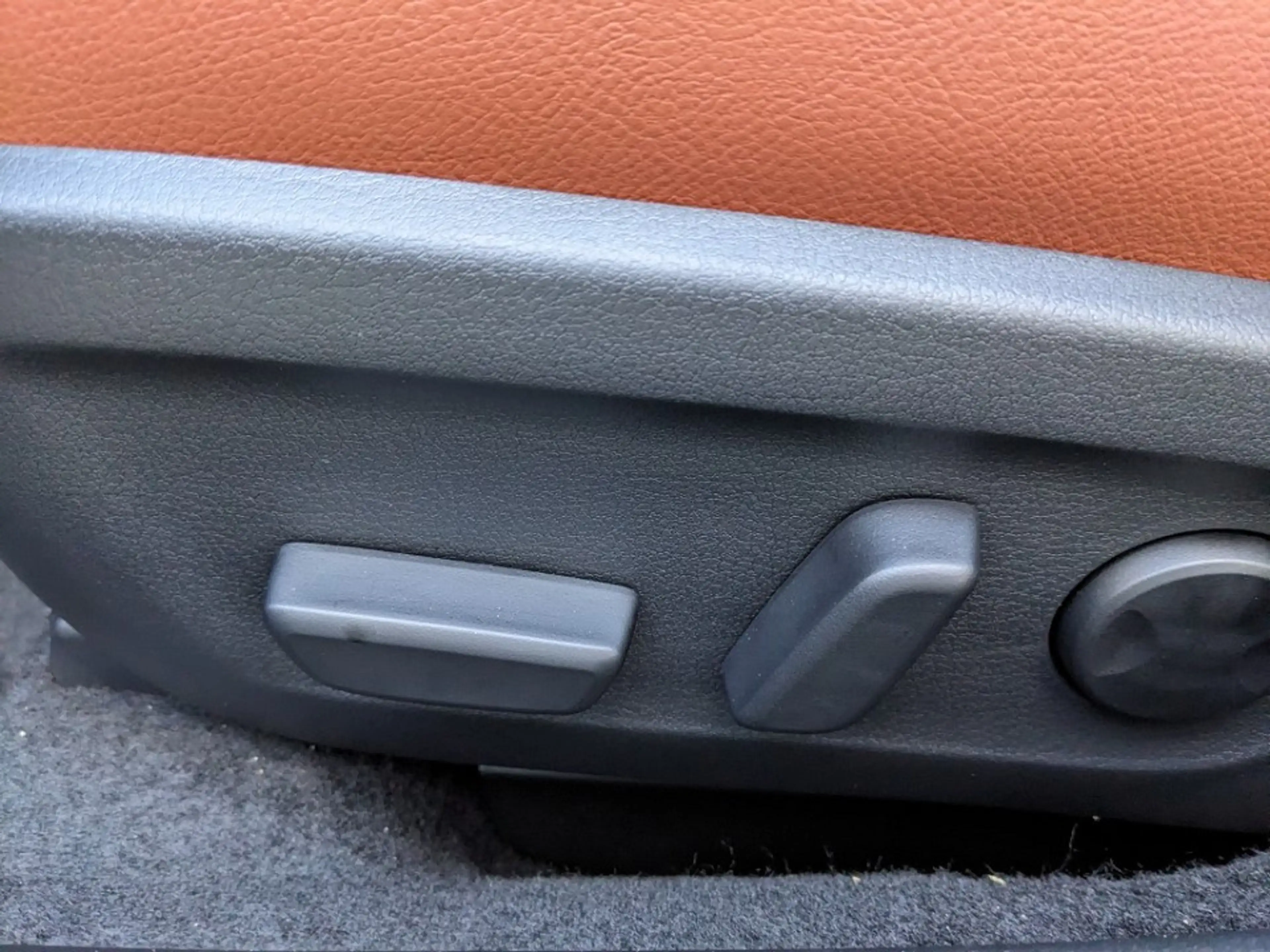 Mazda 3 5-Türer 2.5l (140PS) Nagisa Teilleder Bose Navi 20 — photo 10