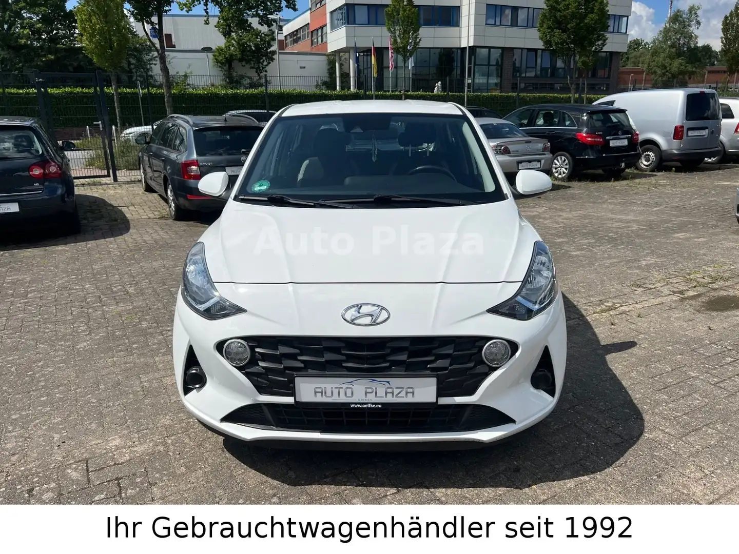Hyundai i10 Select*1.Hand*Scheckheft Hyundai*Mwst. Weiß - 2
