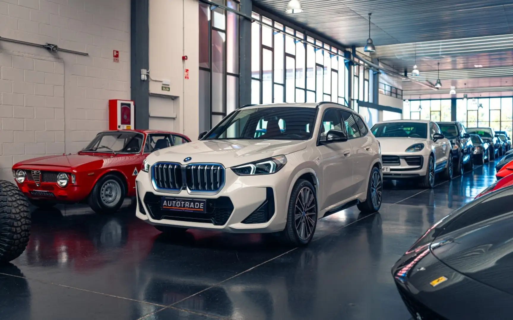 BMW iX1 xDrive30A Blanco - 1