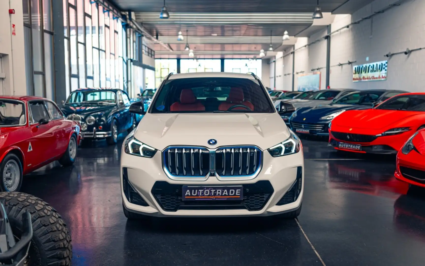 BMW iX1 xDrive30A Blanco - 2