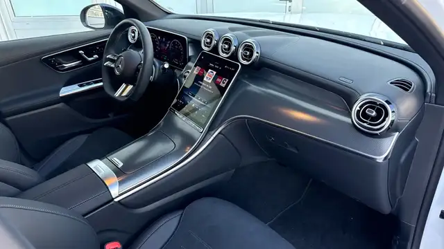 Mercedes-Benz 300 view 10