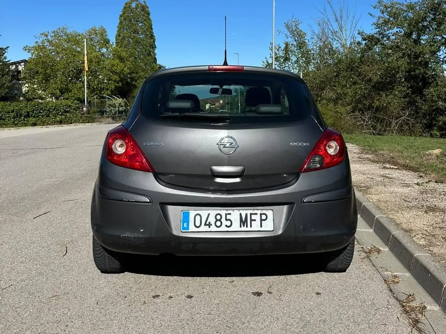 Opel Corsa Corsa 1.3 ecoFlex Selective 95 Selective Gris - 2