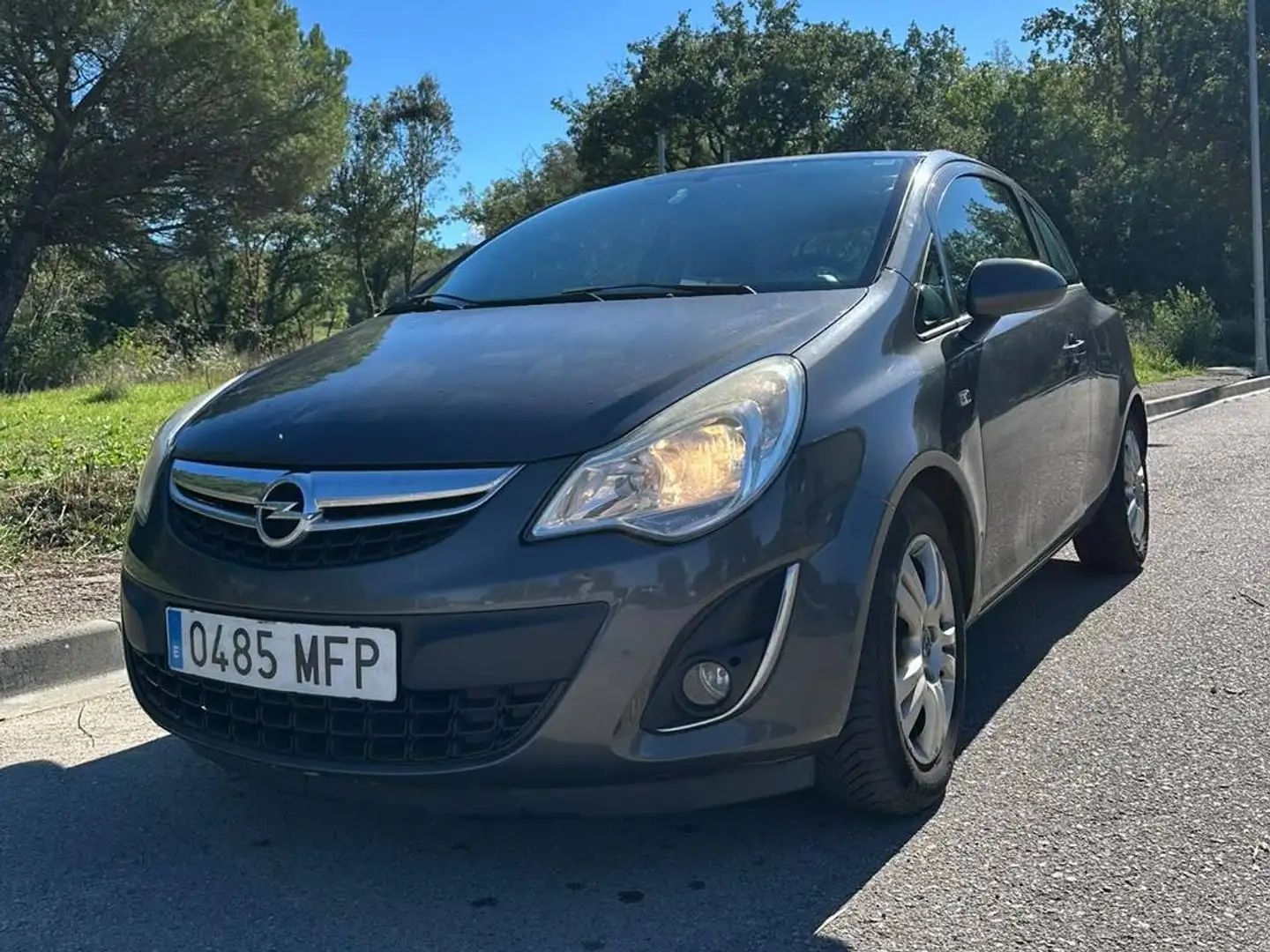 Opel Corsa Corsa 1.3 ecoFlex Selective 95 Selective Gris - 1