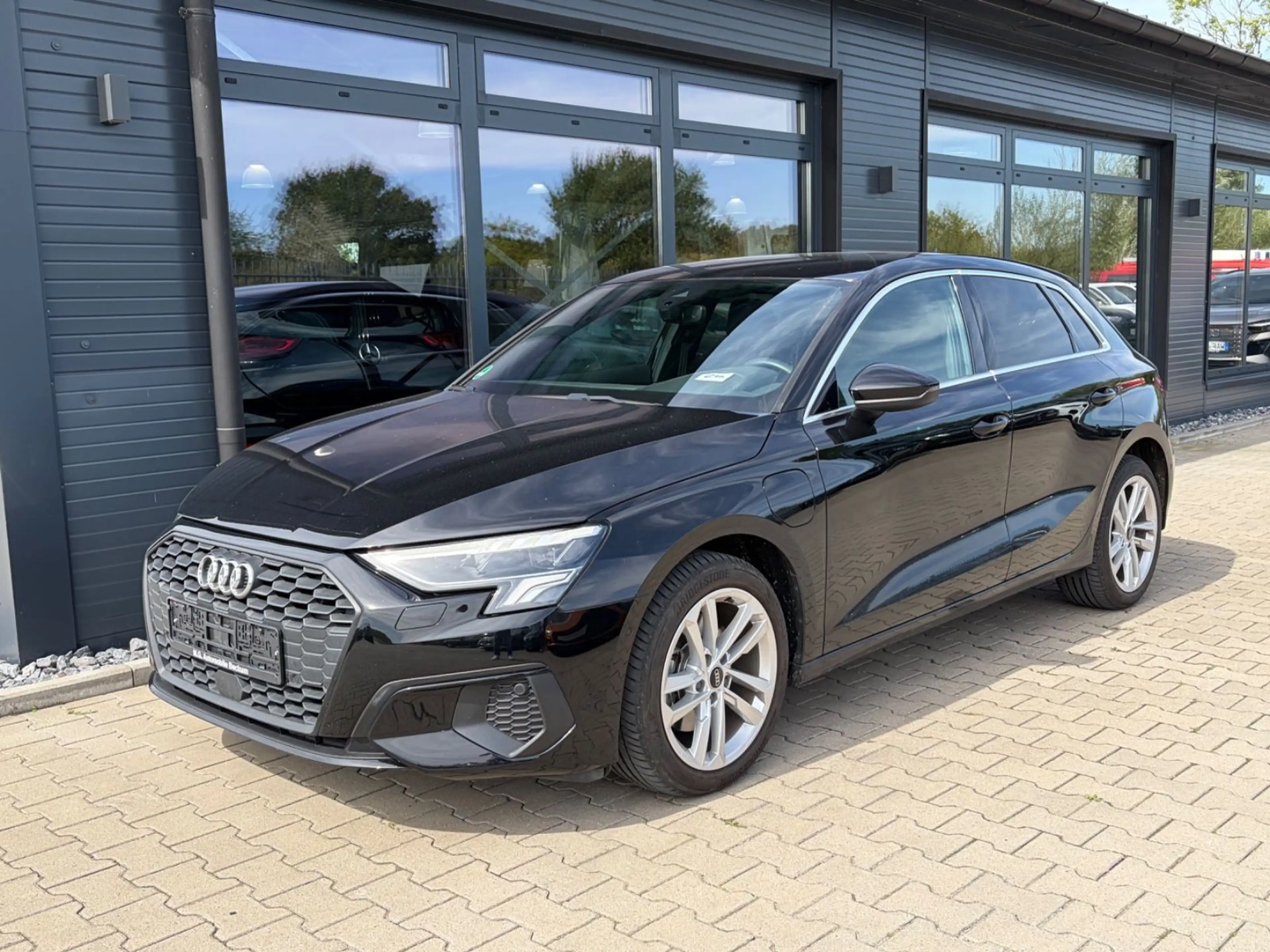 Audi A3 Sportback 40 TFSIe - S LINE KAMERA LED