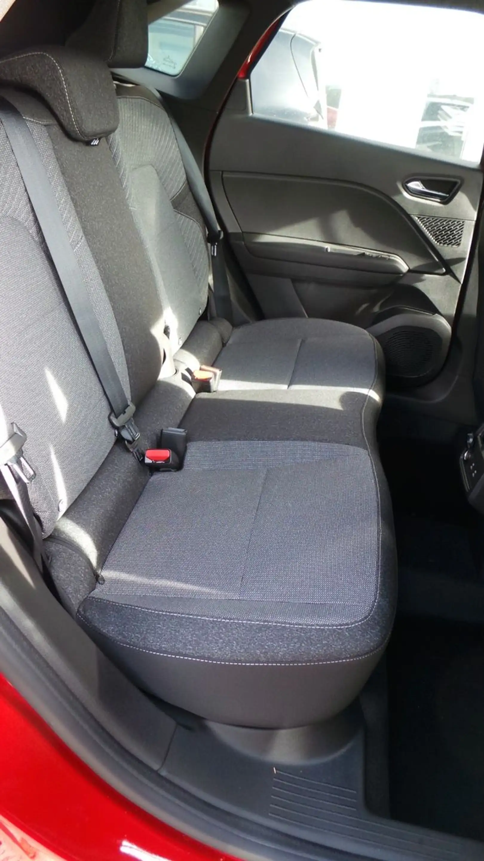 Renault Symbioz E-Tech Hybrid145 Techno inkl.Winterräder — photo 12