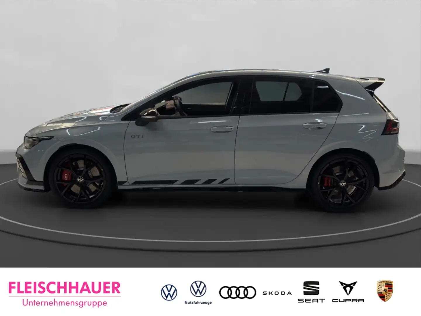 Volkswagen Golf GTI VIII Clubsport 2.0 TSI 221 kW Blauw - 2