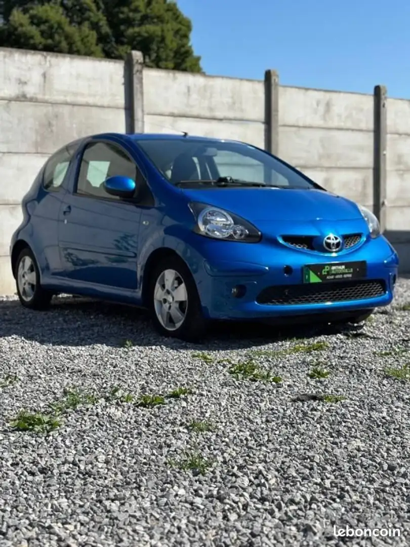 Toyota Aygo KILOMETRAGE CERTIFIER 1ER MAIN Bleu - 1