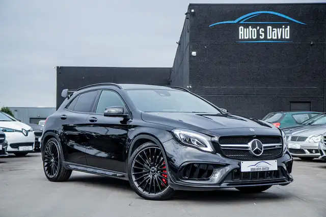 Mercedes-Benz GLA 45 AMG 4-Matic Speedshift 2.0 Turbo 7G-DCT / RECARO