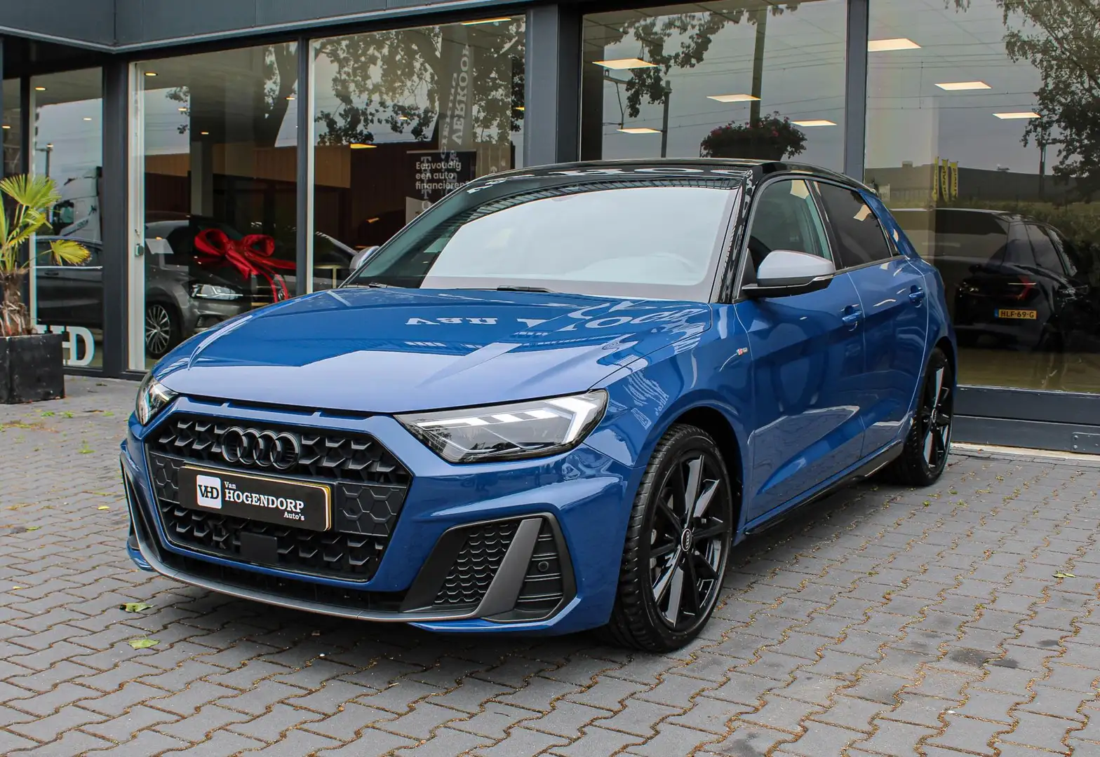 Audi A1 Sportback 30 TFSI Pro Line S NAVI KEYLESS GO MATRI Bleu - 1