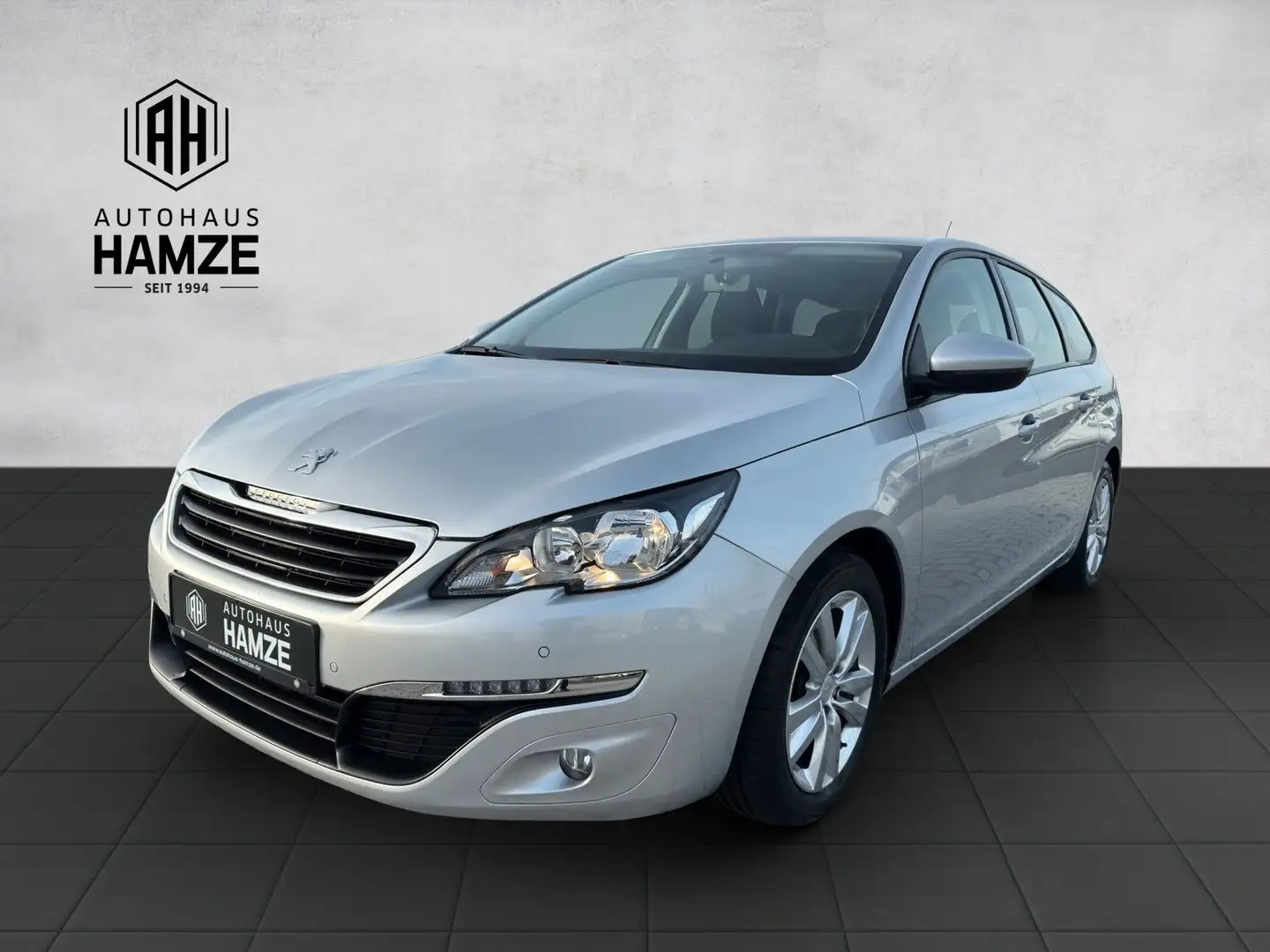 Peugeot 308 1.6 HDI SW Active|Navigation|PDC|Tempomat Silber - 1